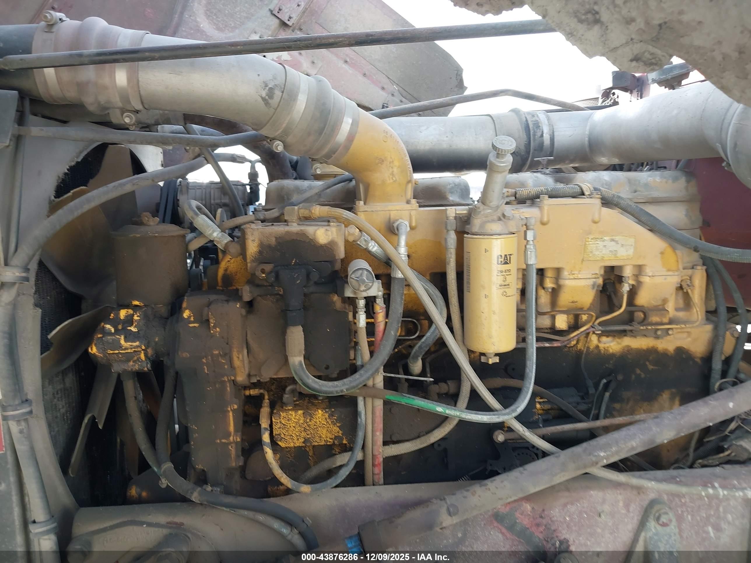 PETERBILT 379 image 10