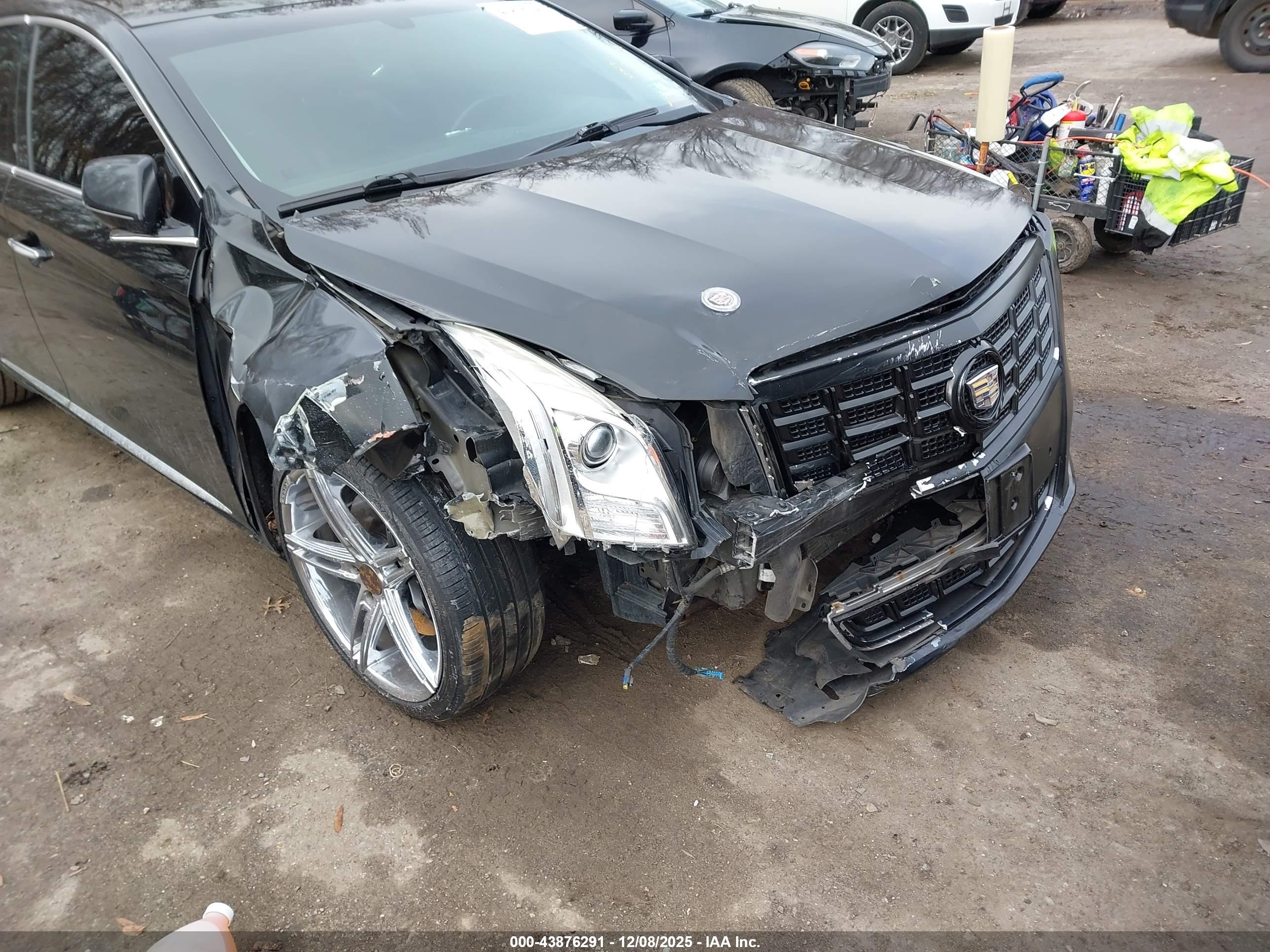 CADILLAC XTS image 6