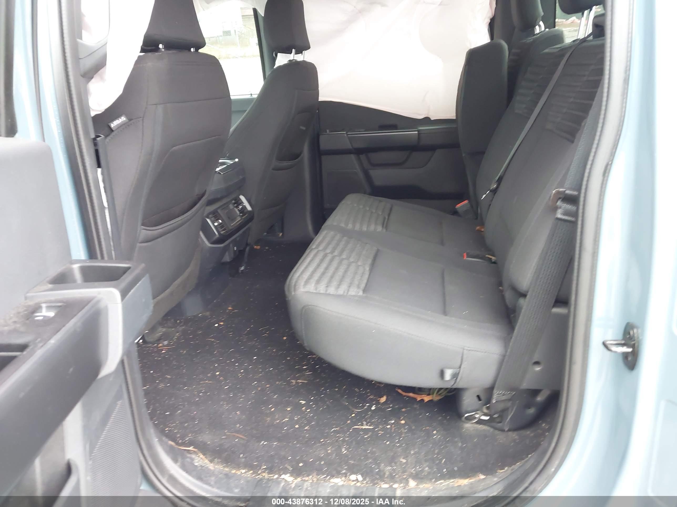 FORD F-150 image 8
