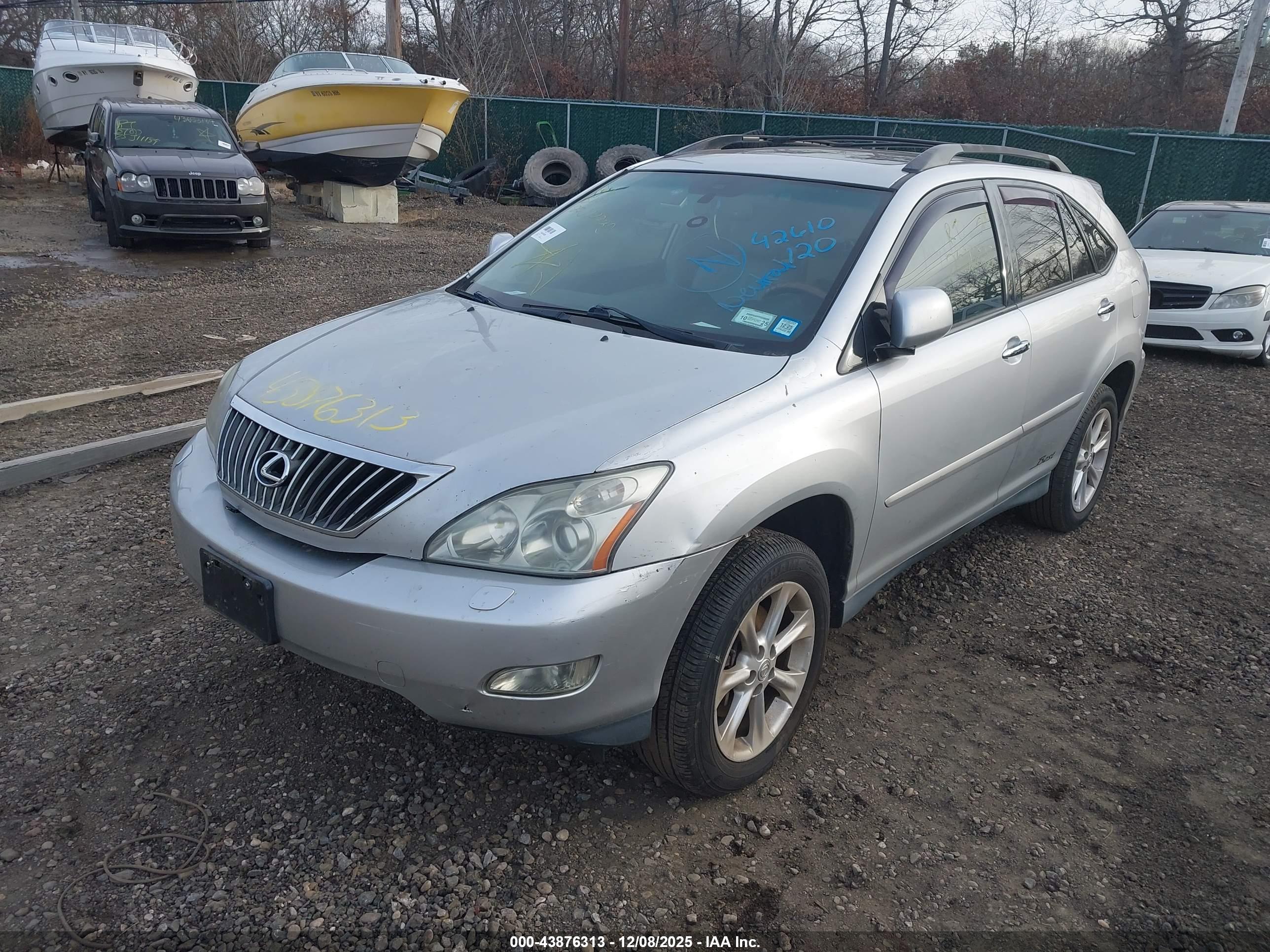 LEXUS RX image 2