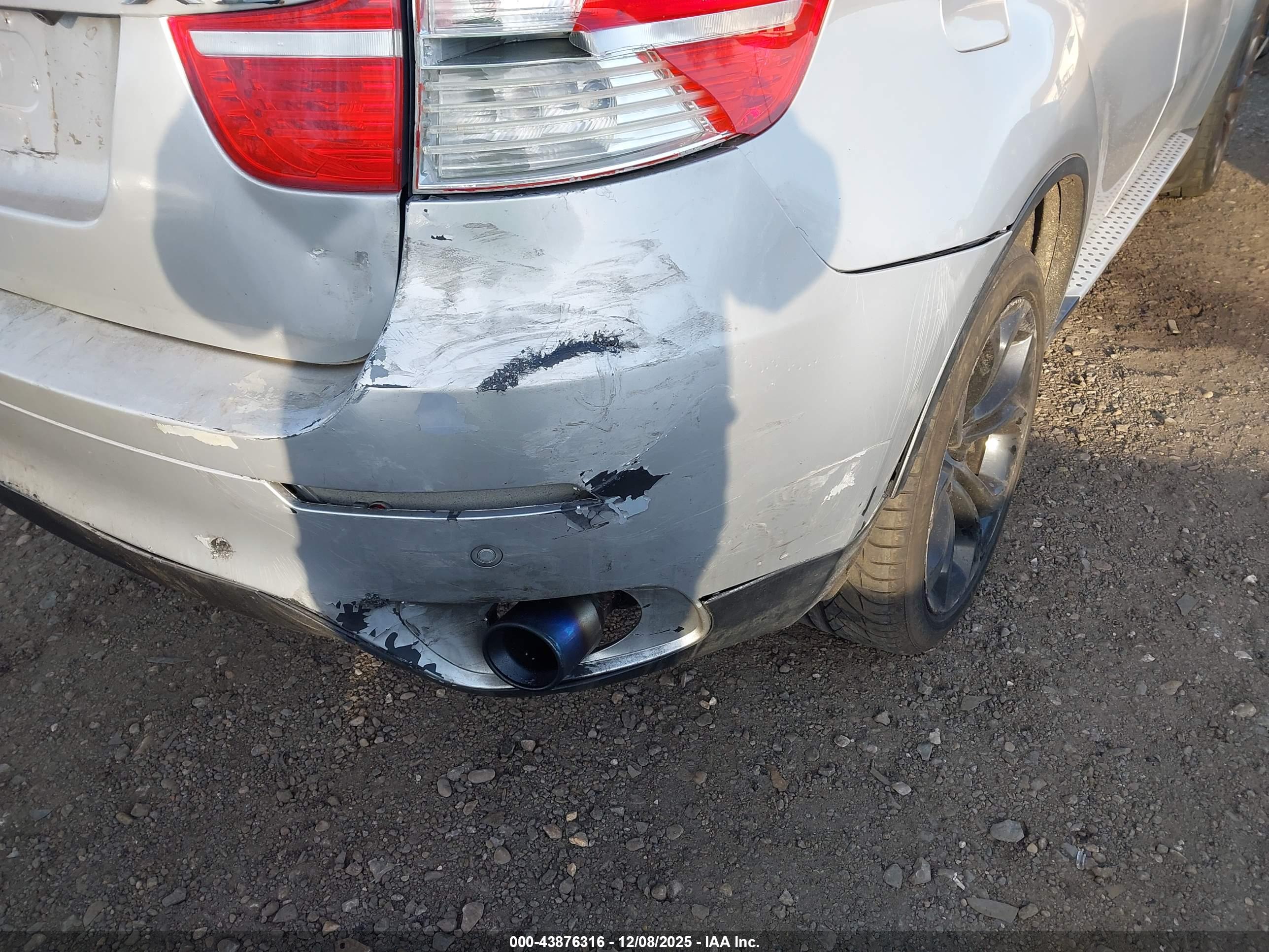 BMW X6 image 6