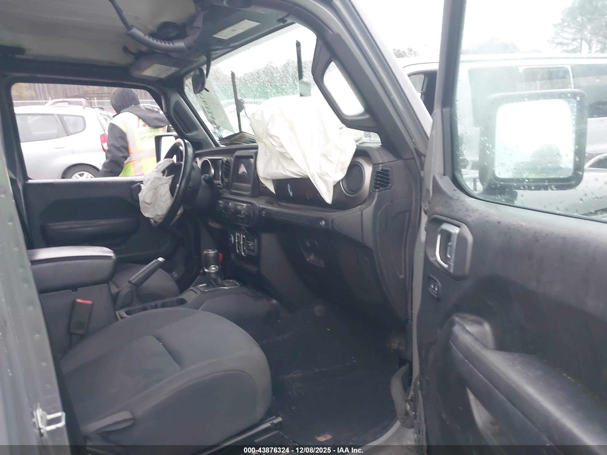 JEEP WRANGLER image 5