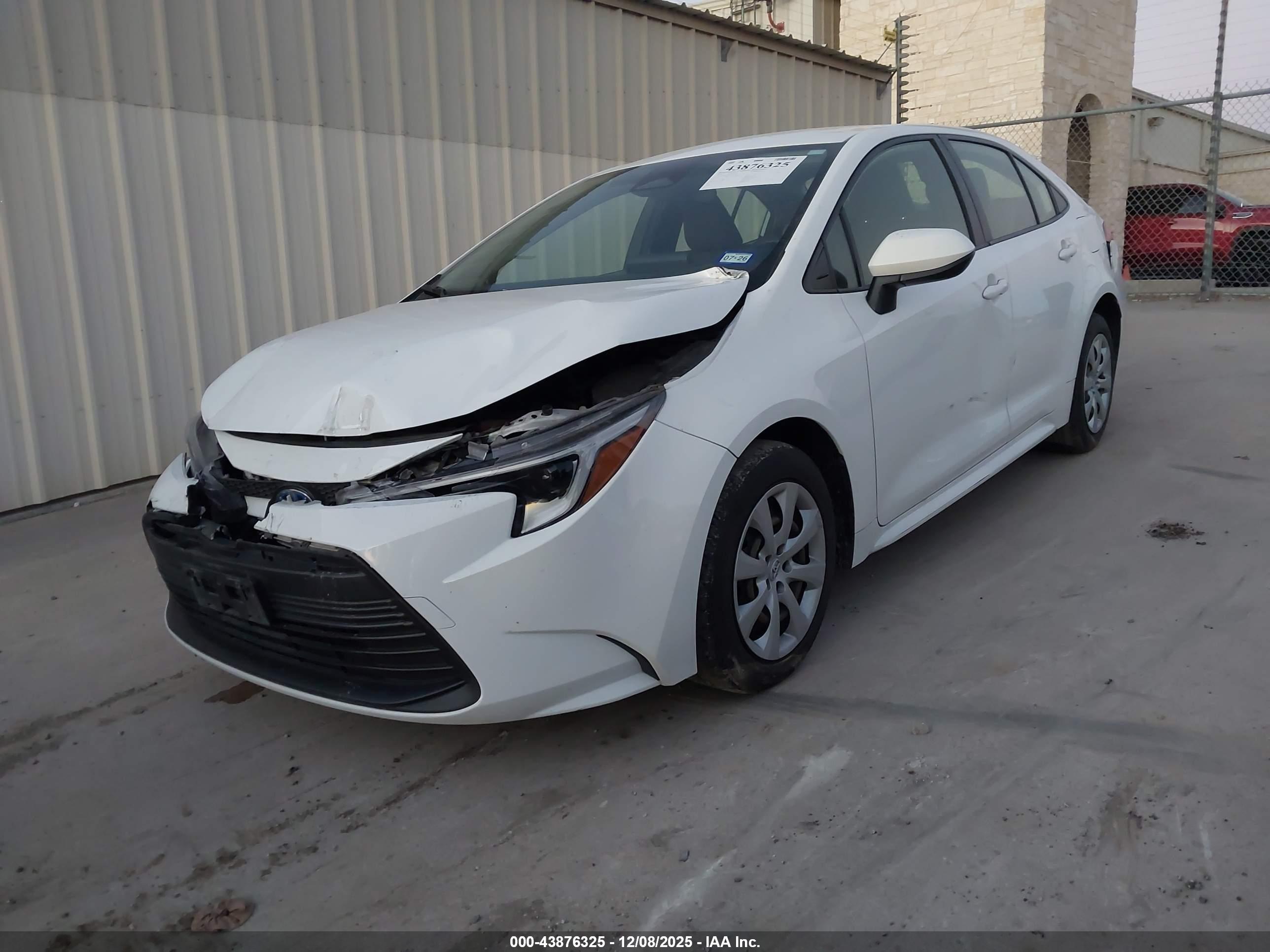 TOYOTA COROLLA image 2