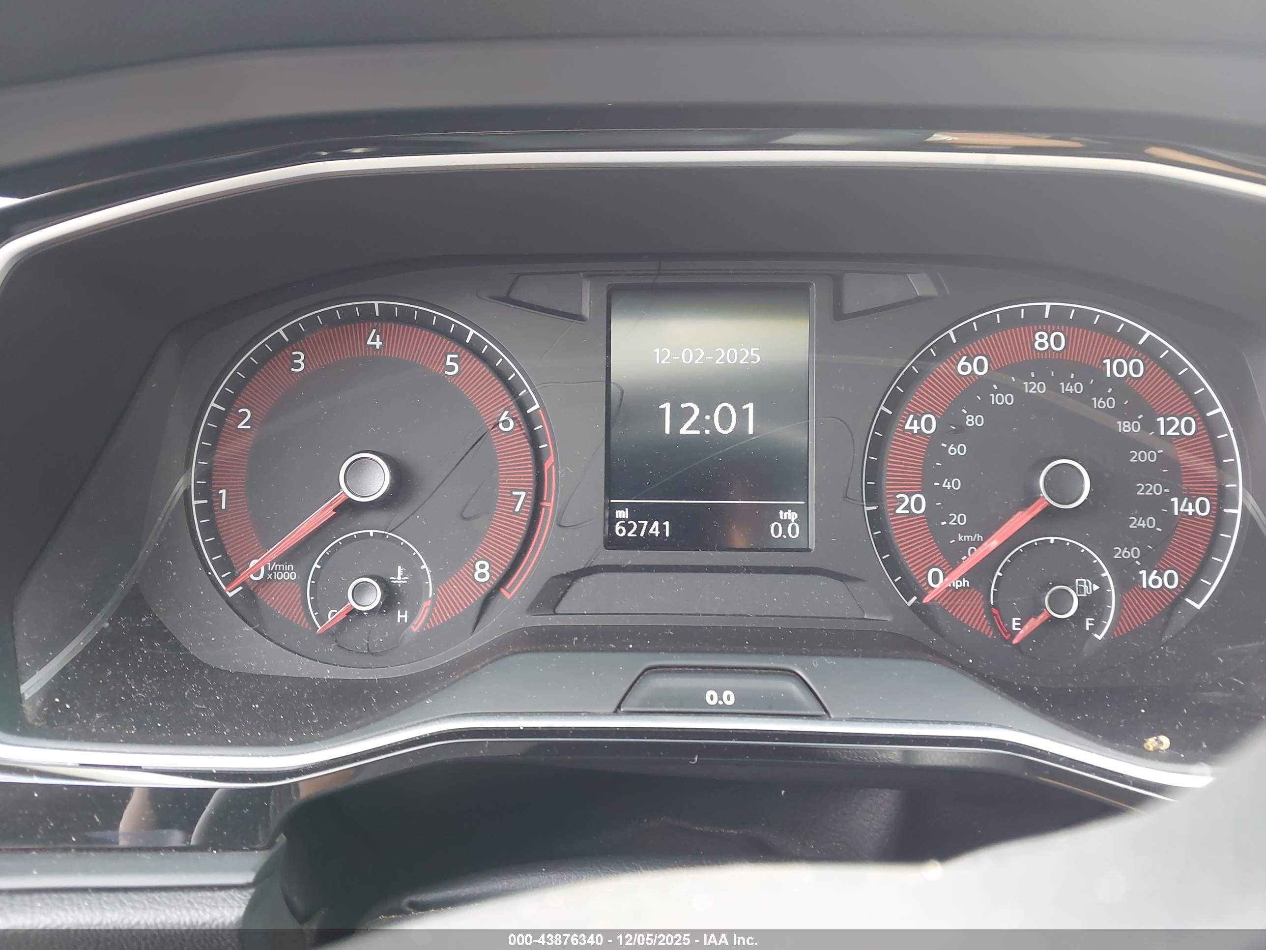 VOLKSWAGEN JETTA image 7