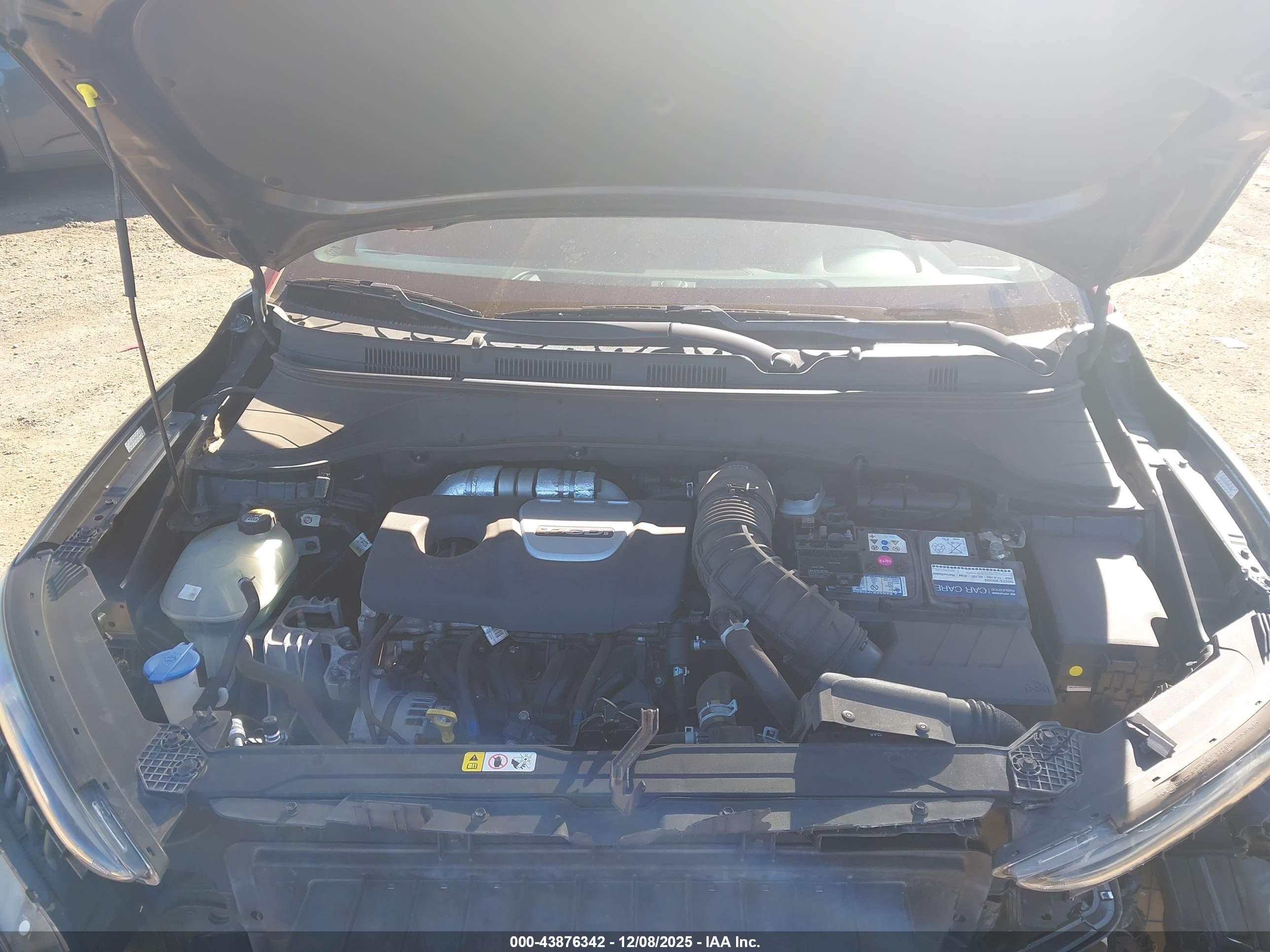 HYUNDAI KONA image 10