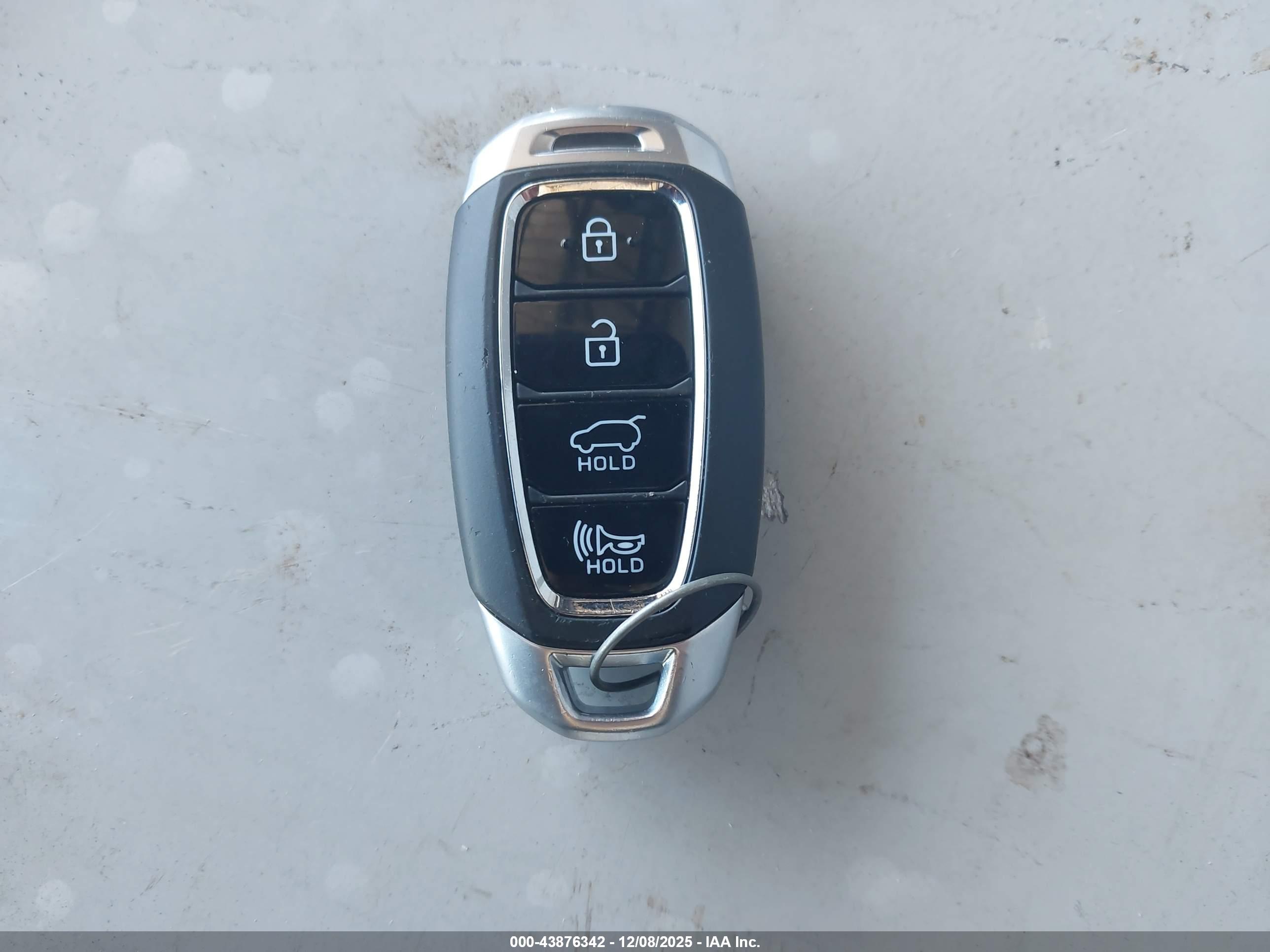 HYUNDAI KONA image 11