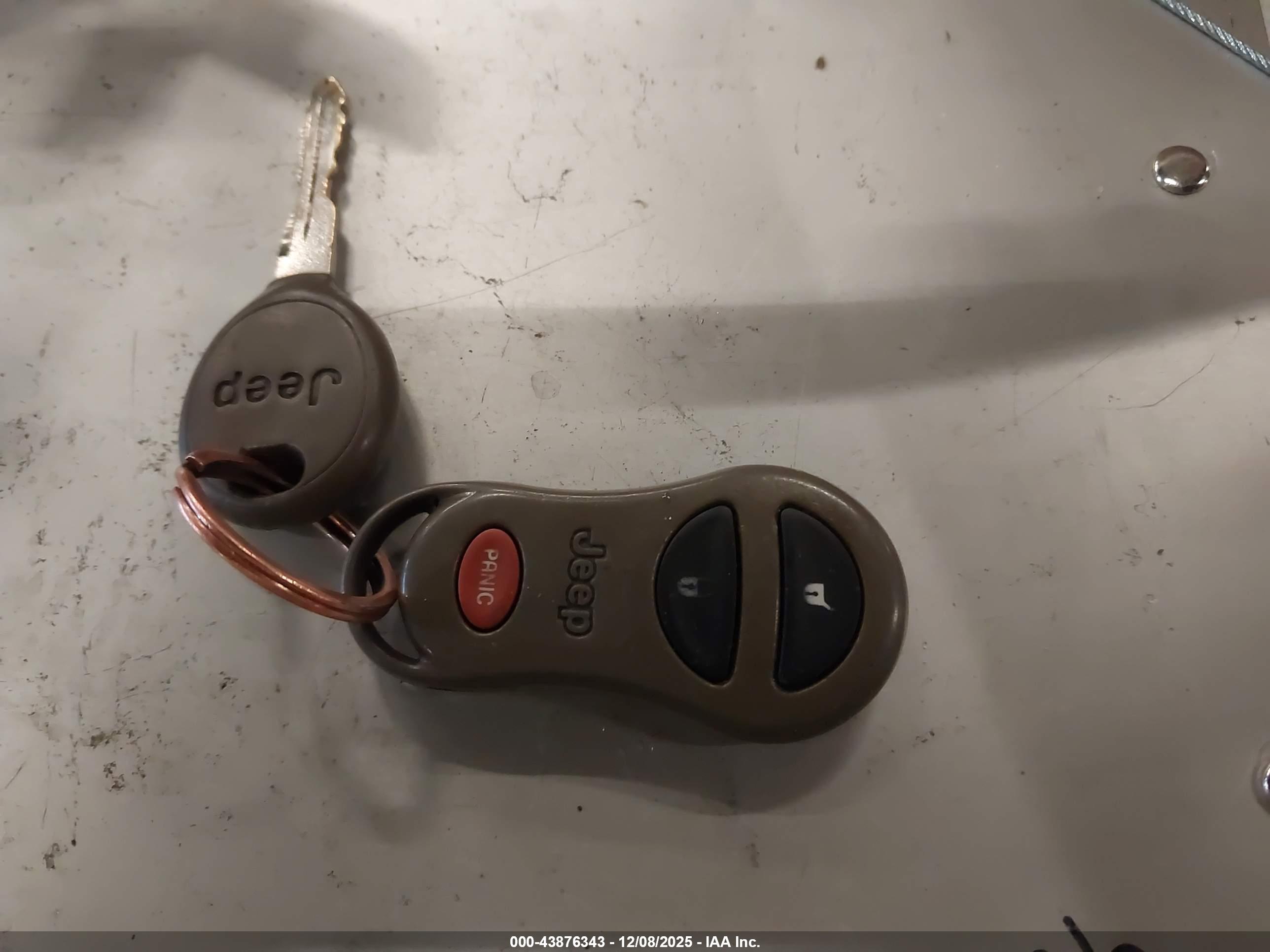 JEEP GRAND image 11