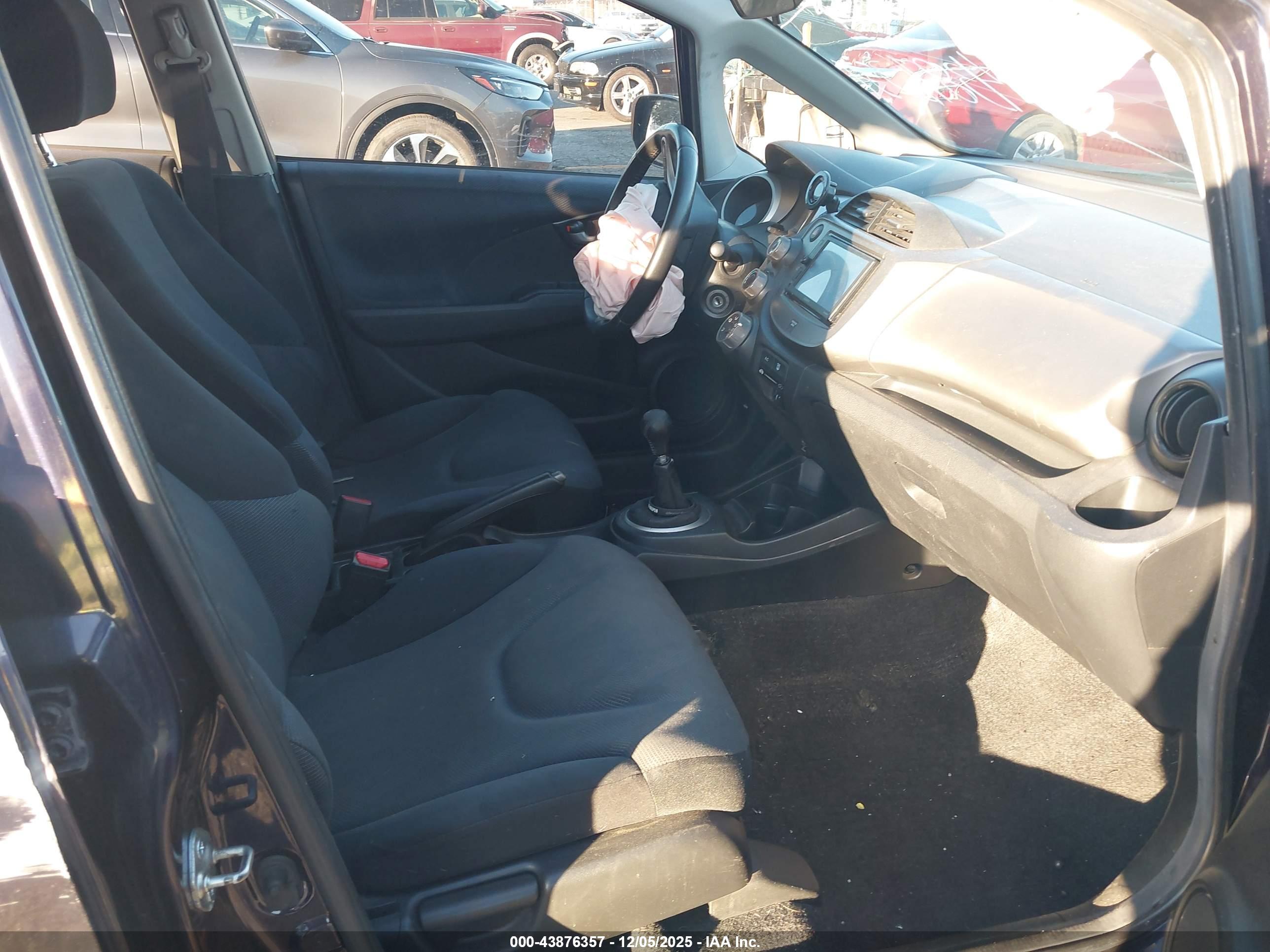 HONDA FIT image 5