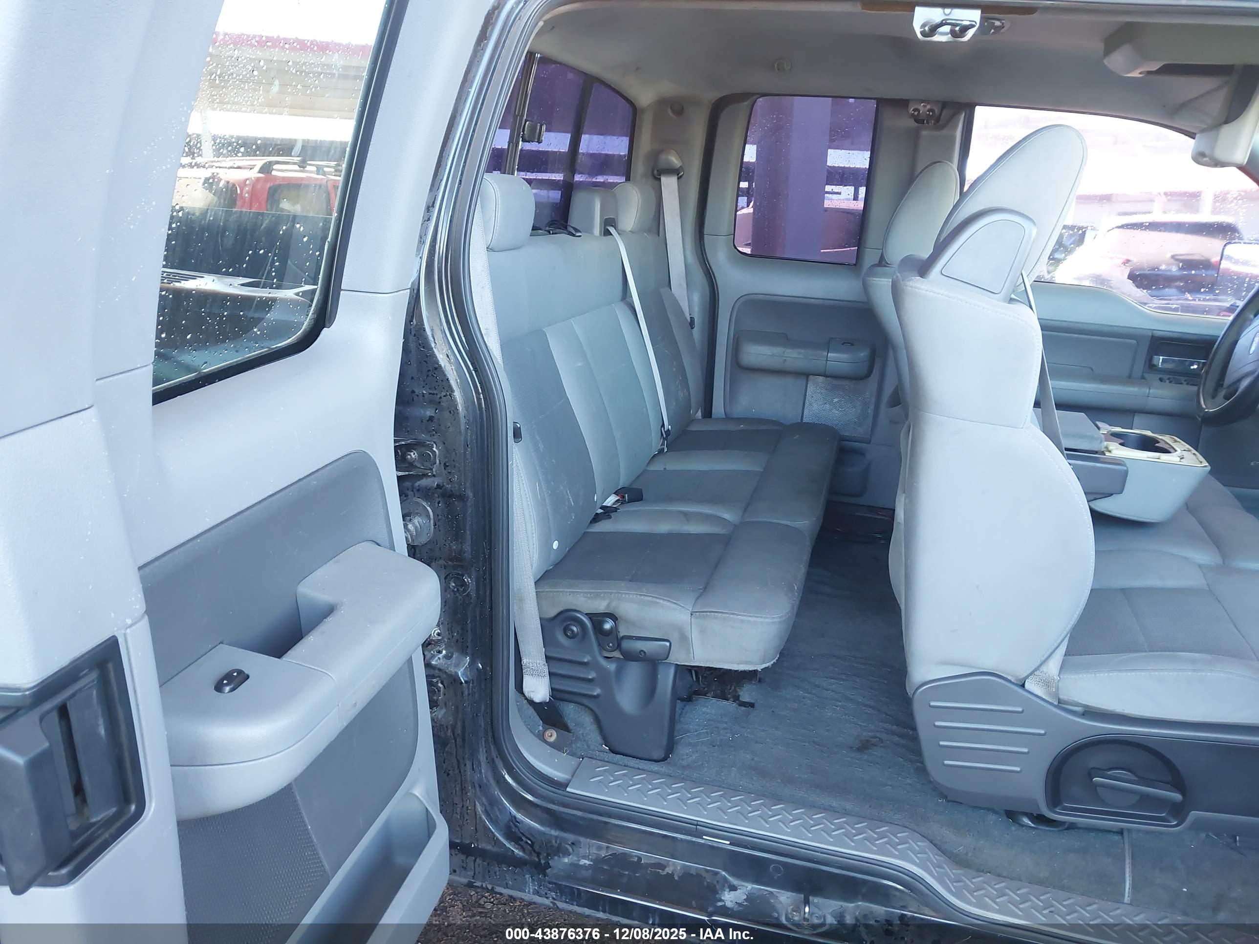 FORD F-150 image 8