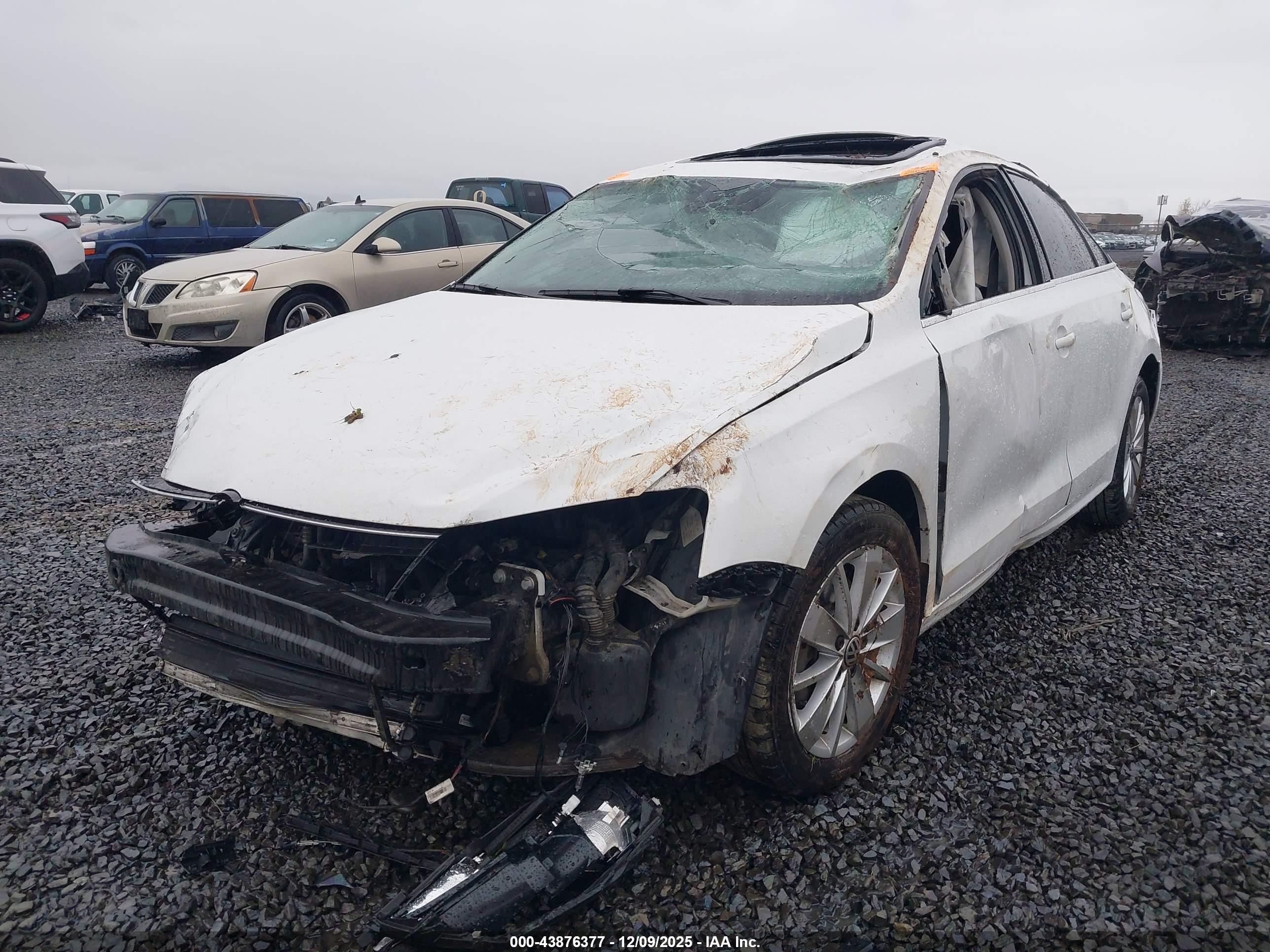 VOLKSWAGEN JETTA image 6