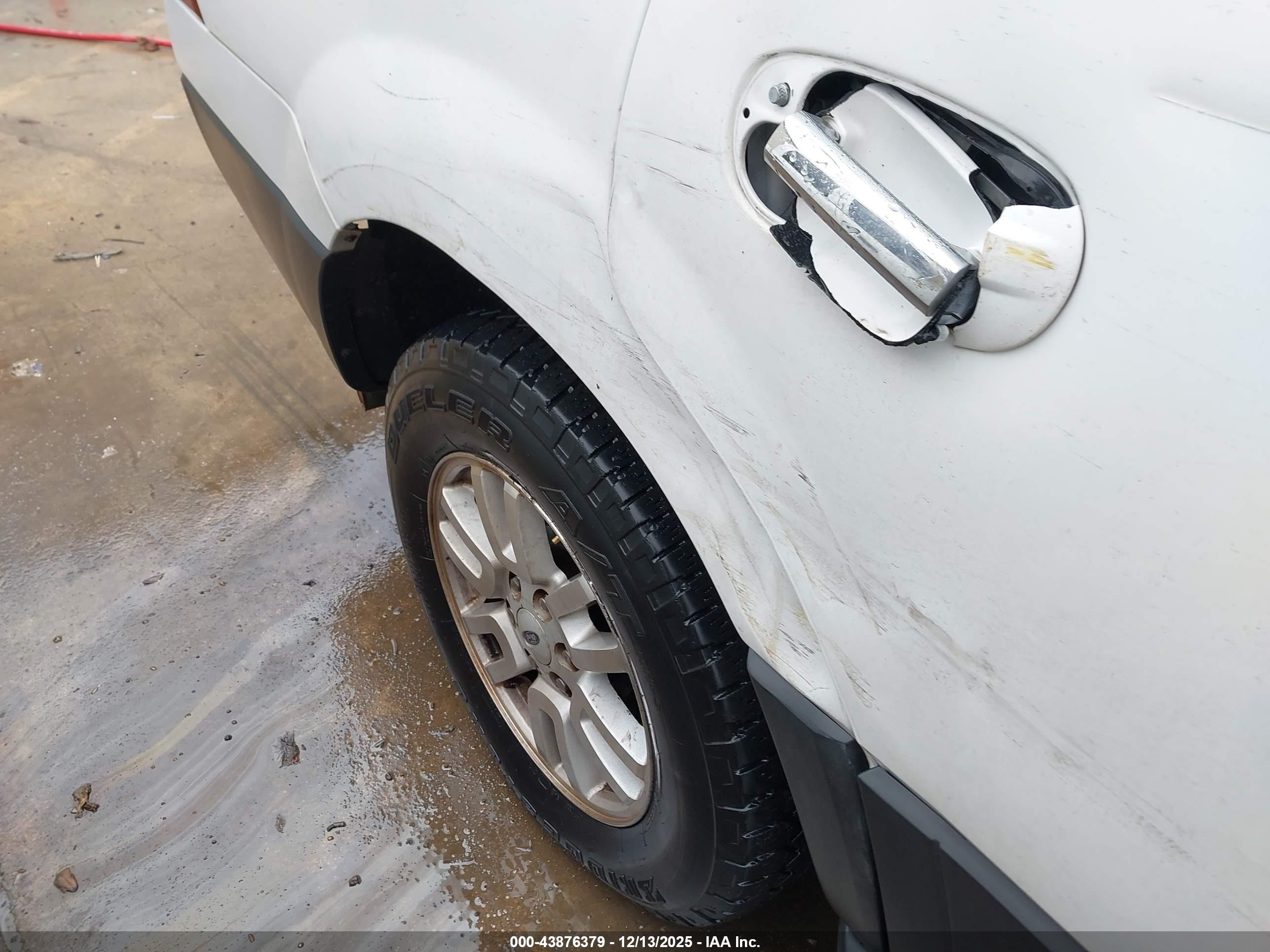 FORD EXPEDITION image 6