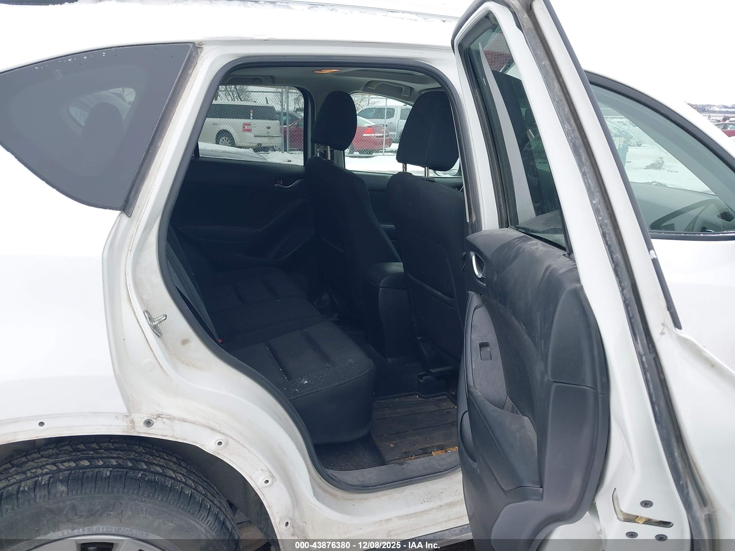 MAZDA CX-5 image 8