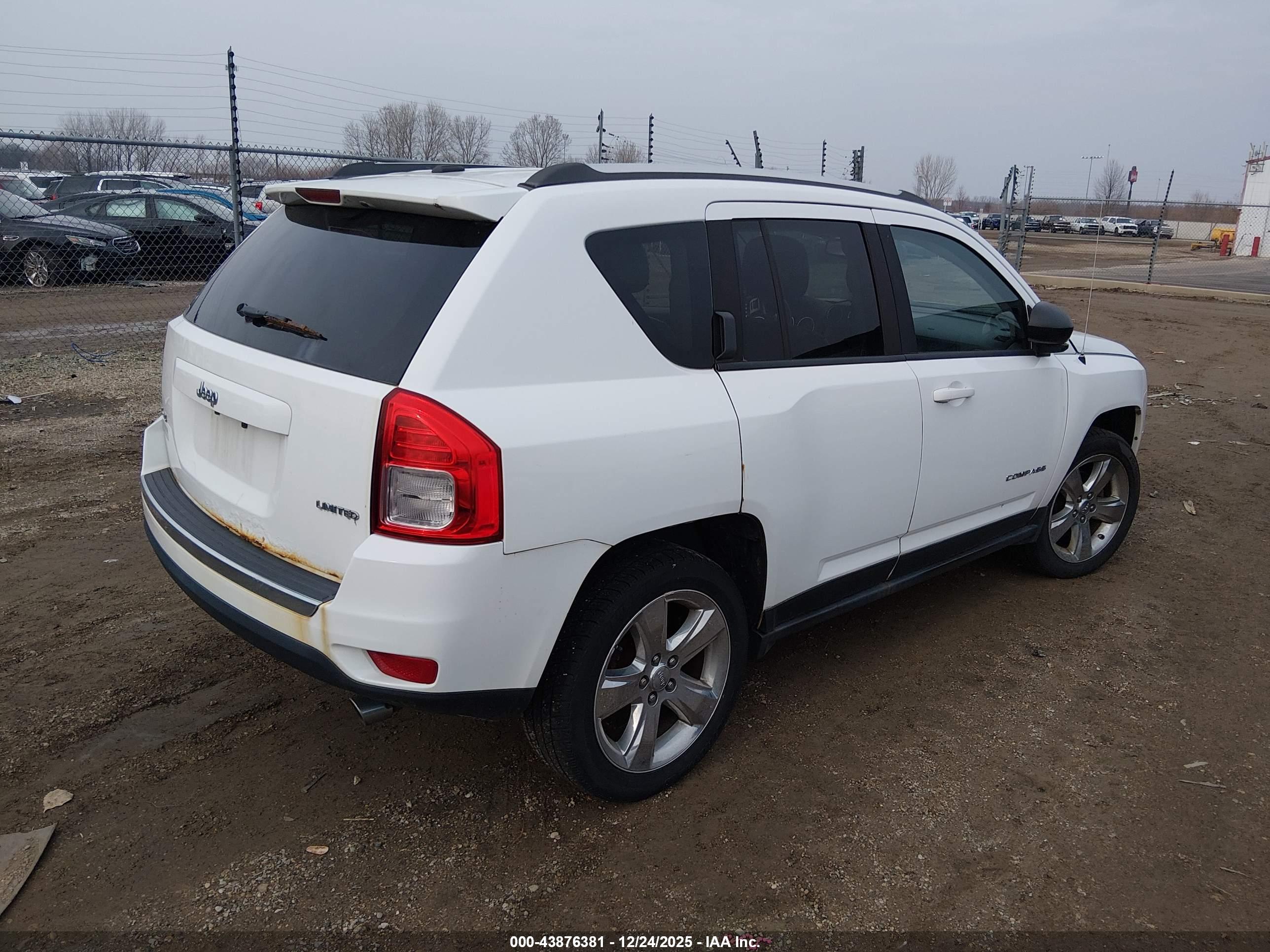JEEP COMPASS image 4