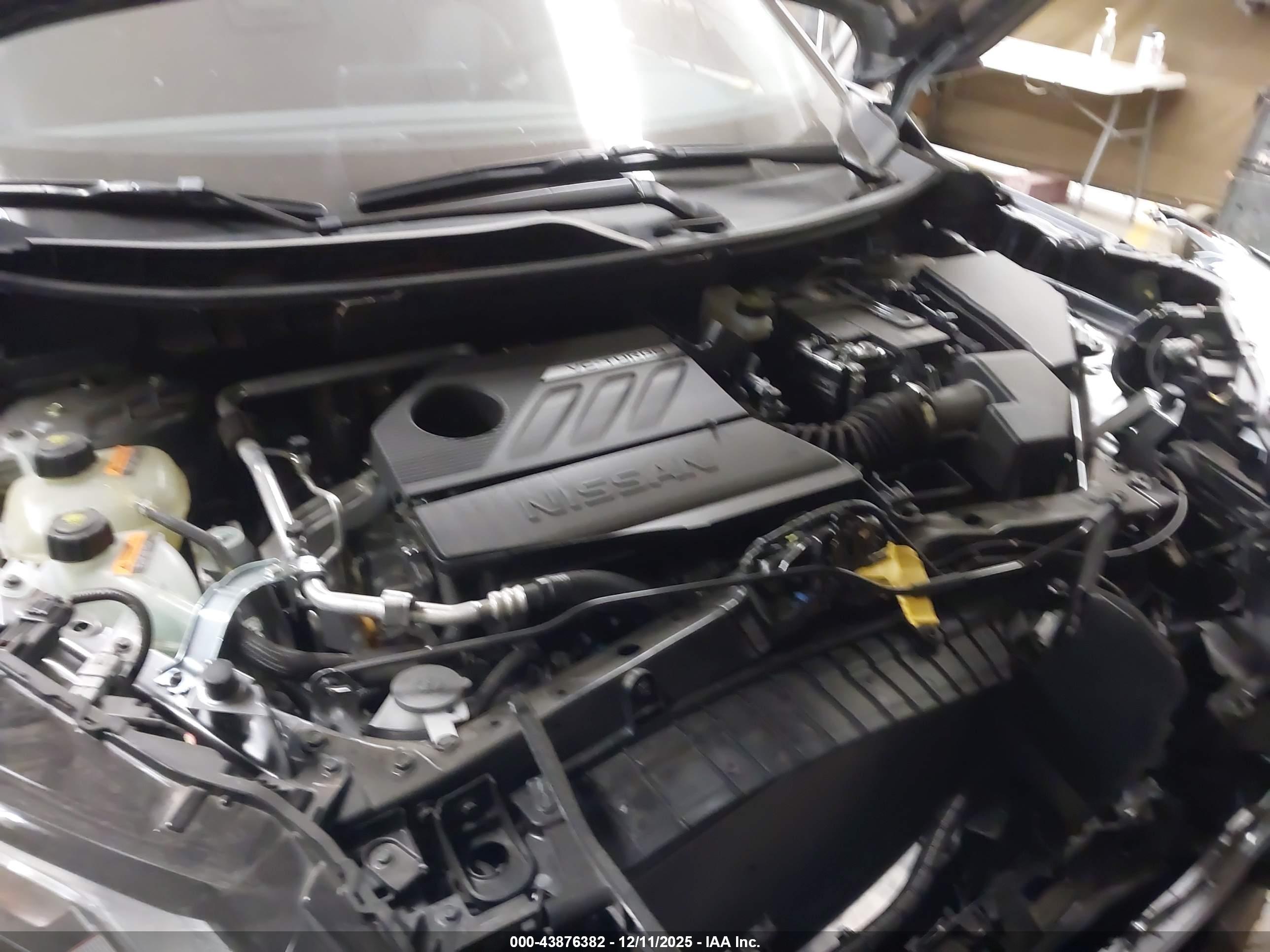 NISSAN ROGUE image 10