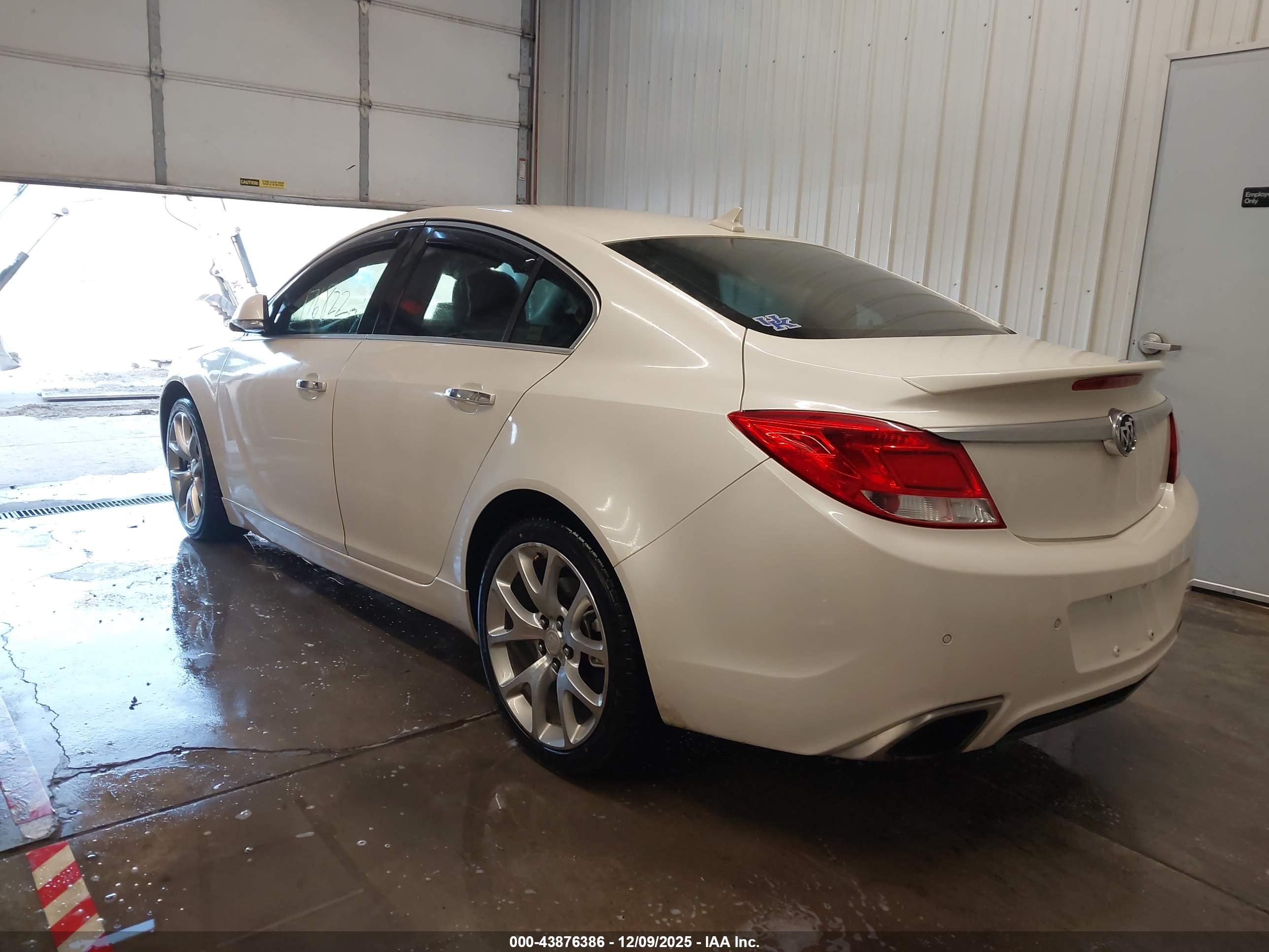 BUICK REGAL image 3