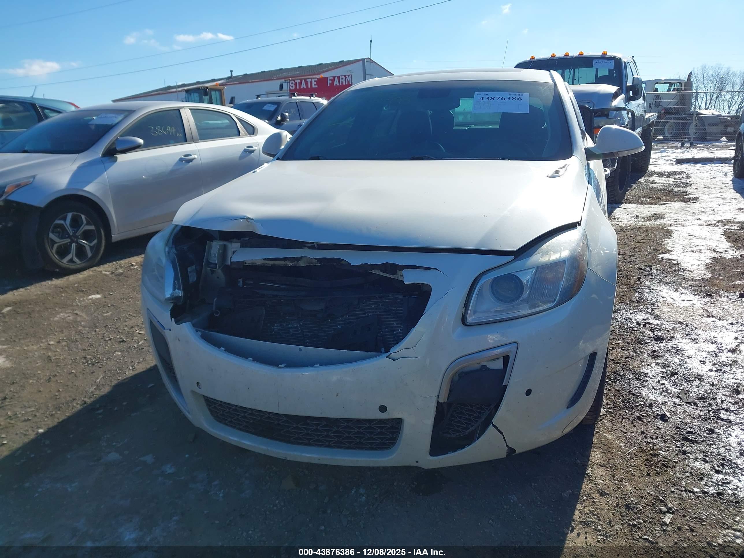 BUICK REGAL image 6