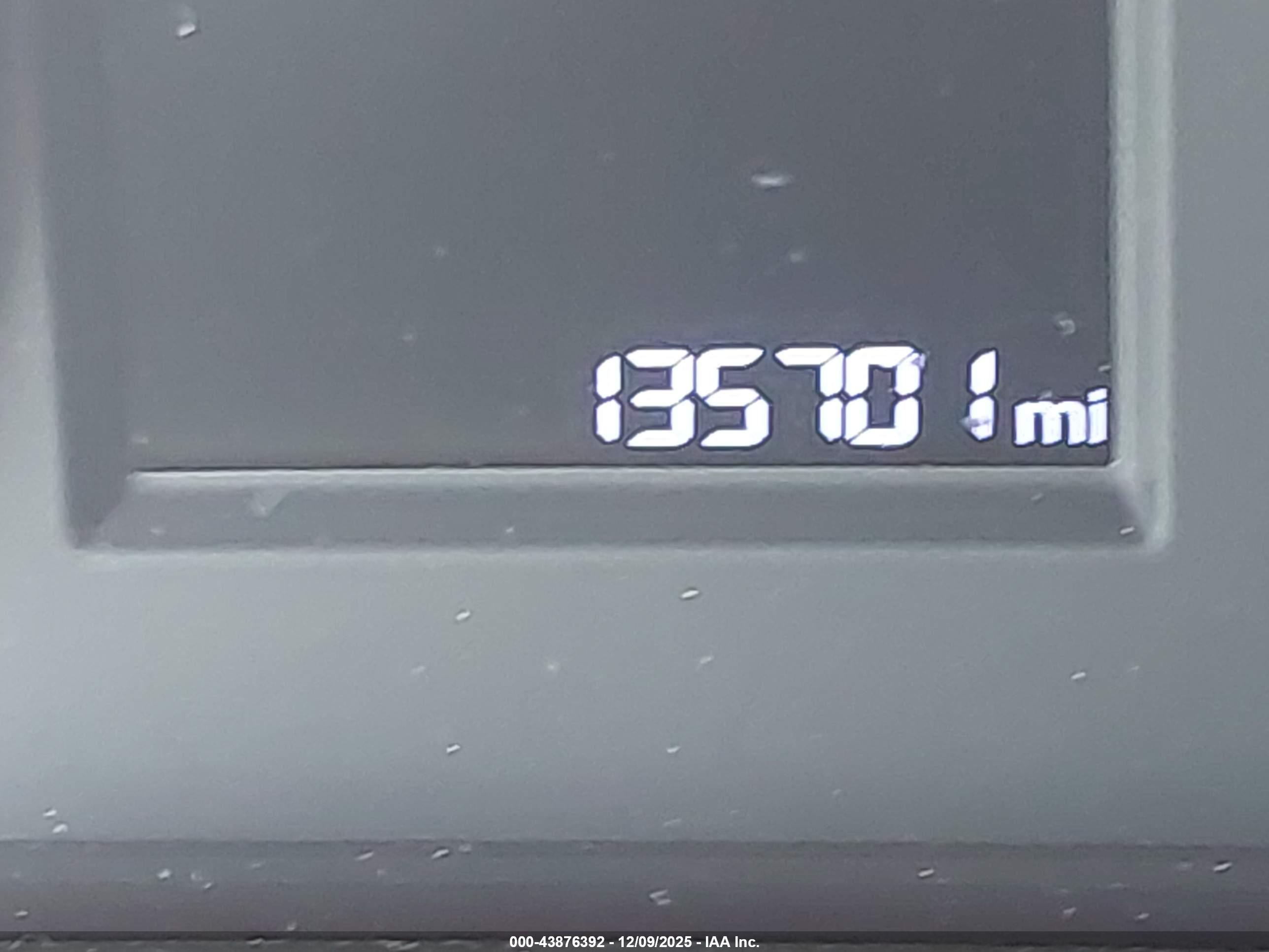 HYUNDAI ELANTRA image 7
