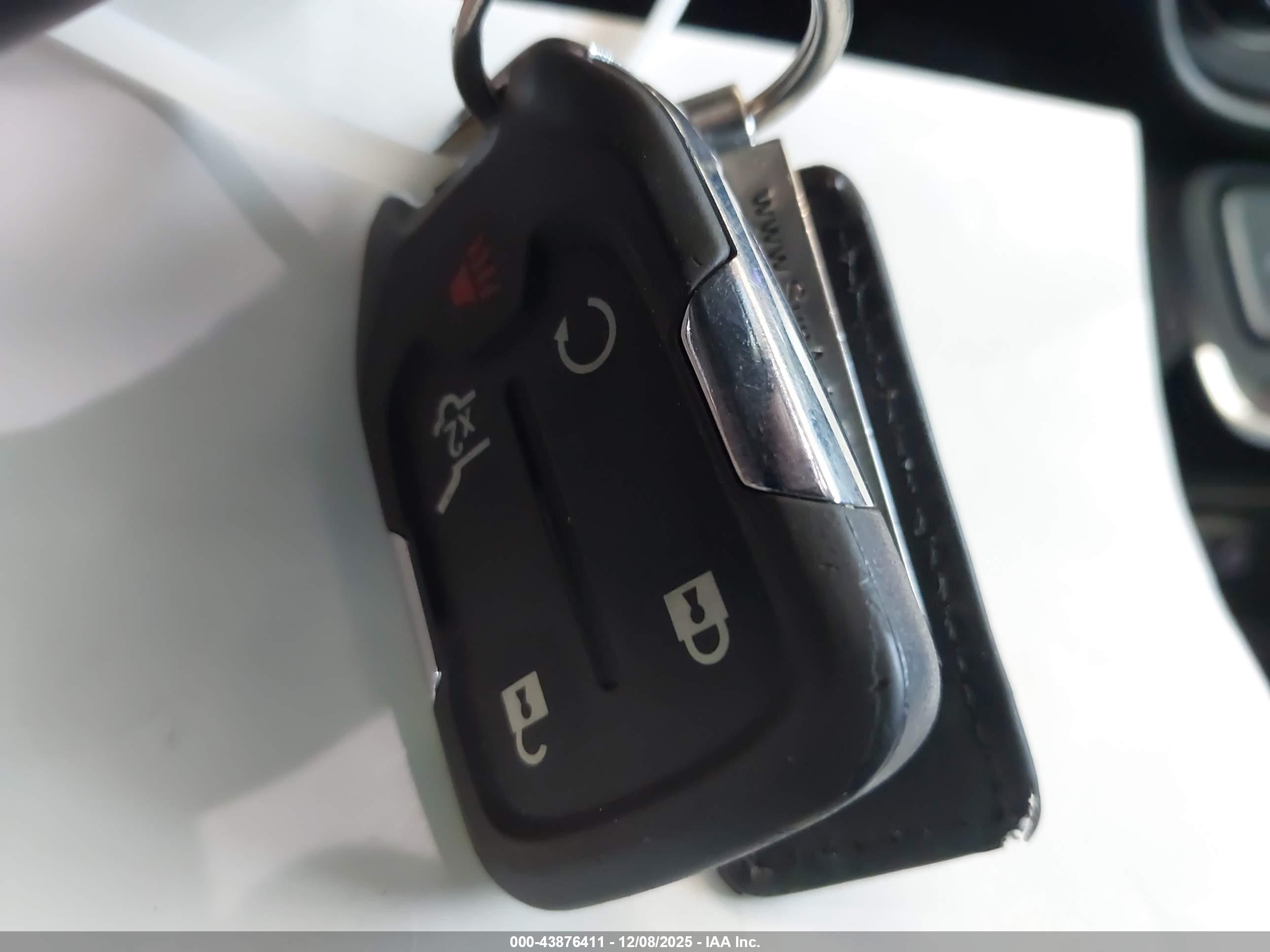 GMC TERRAIN image 11