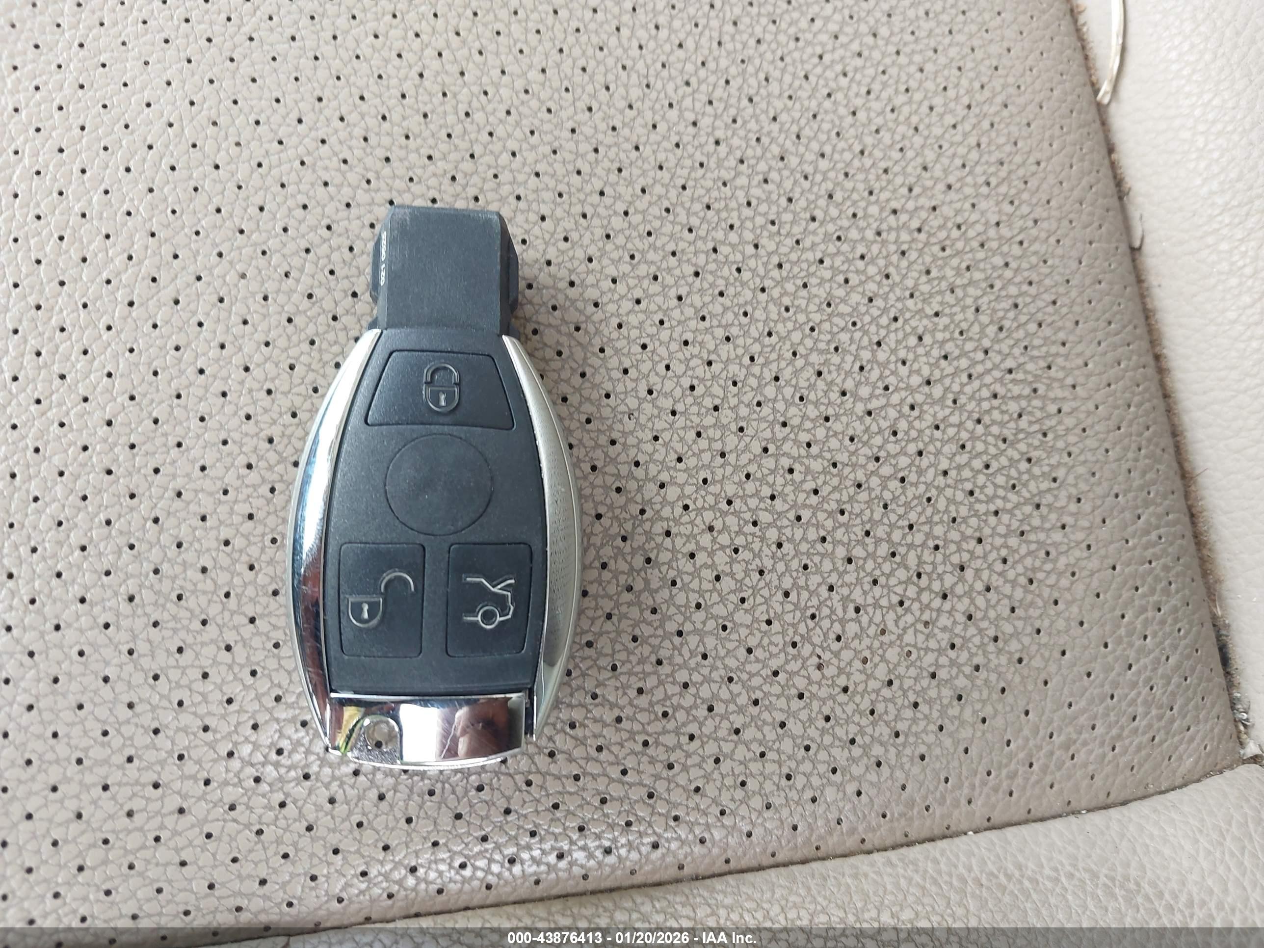 MERCEDES-BENZ GLK image 11