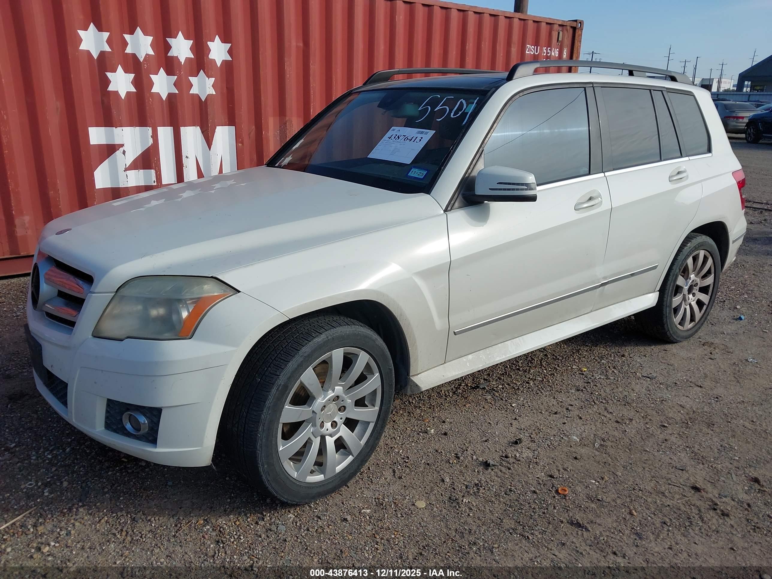 MERCEDES-BENZ GLK image 2