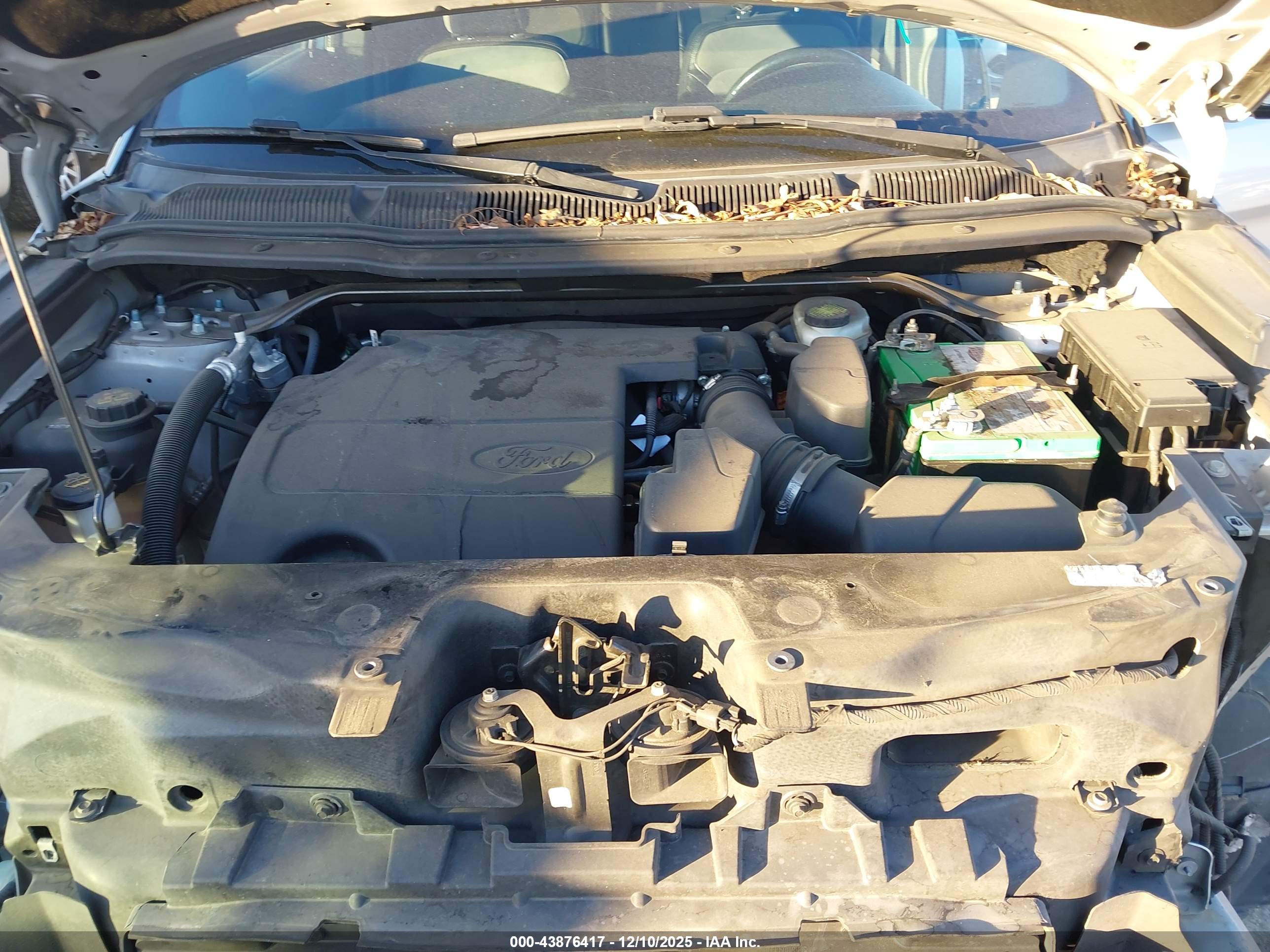 FORD EXPLORER image 10