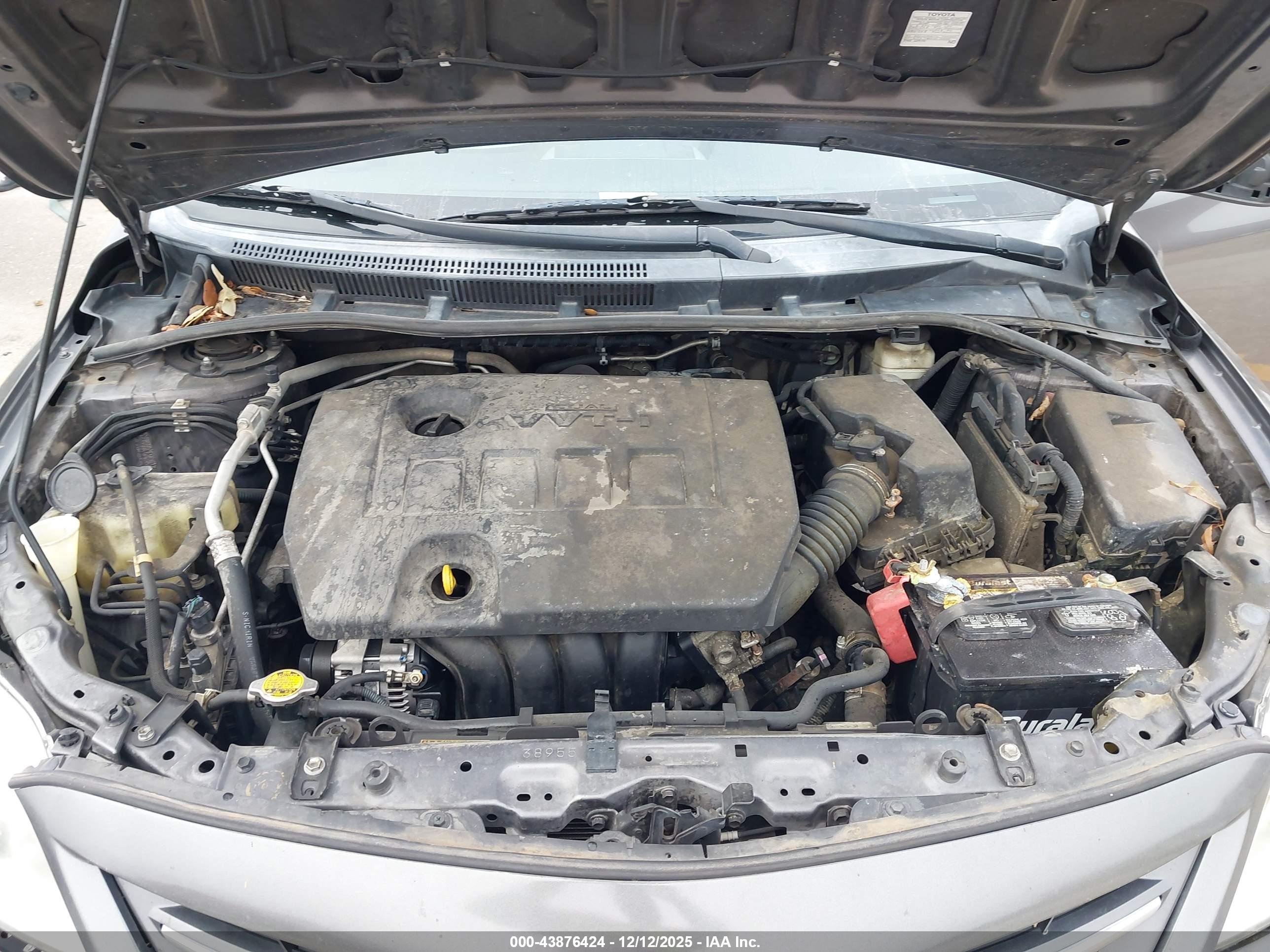TOYOTA COROLLA image 10