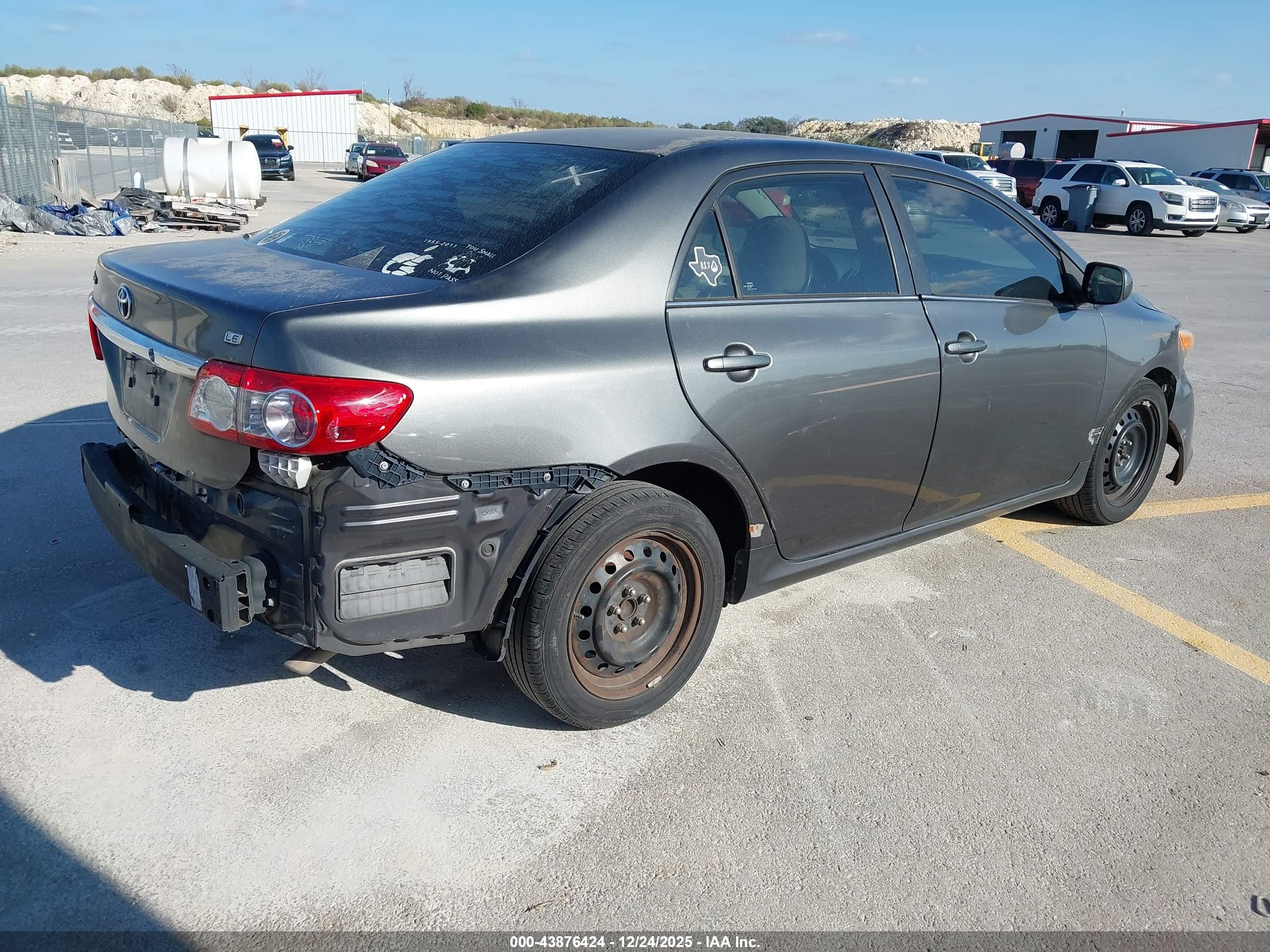 TOYOTA COROLLA image 4