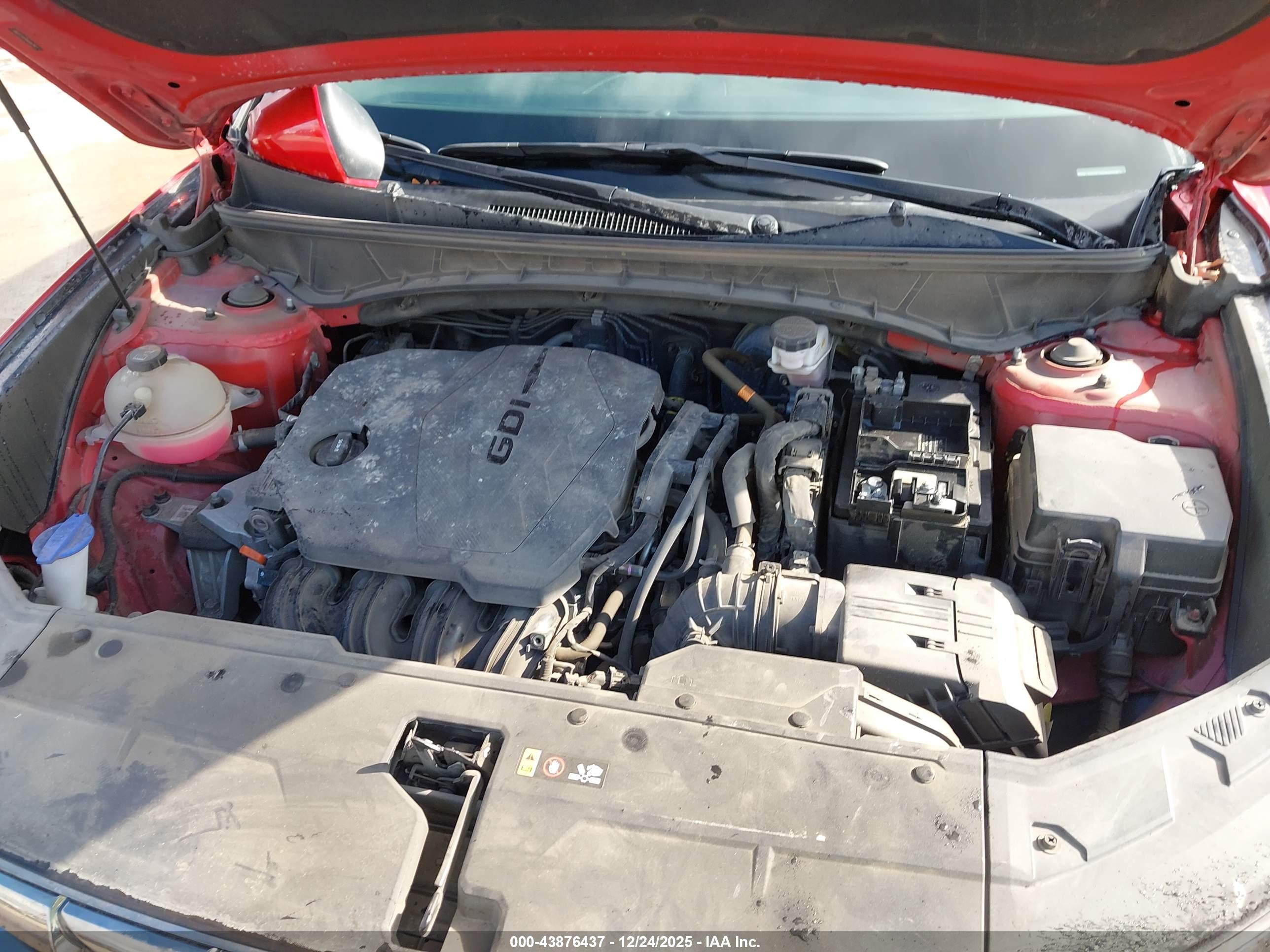HYUNDAI TUCSON image 10