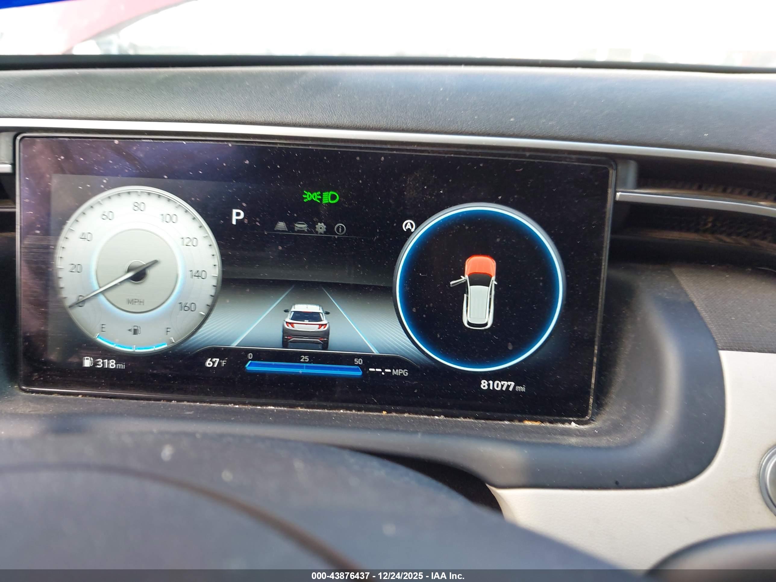 HYUNDAI TUCSON image 7