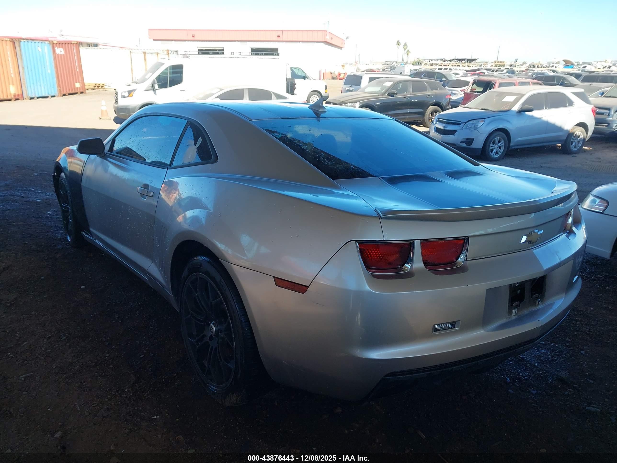 CHEVROLET CAMARO image 3