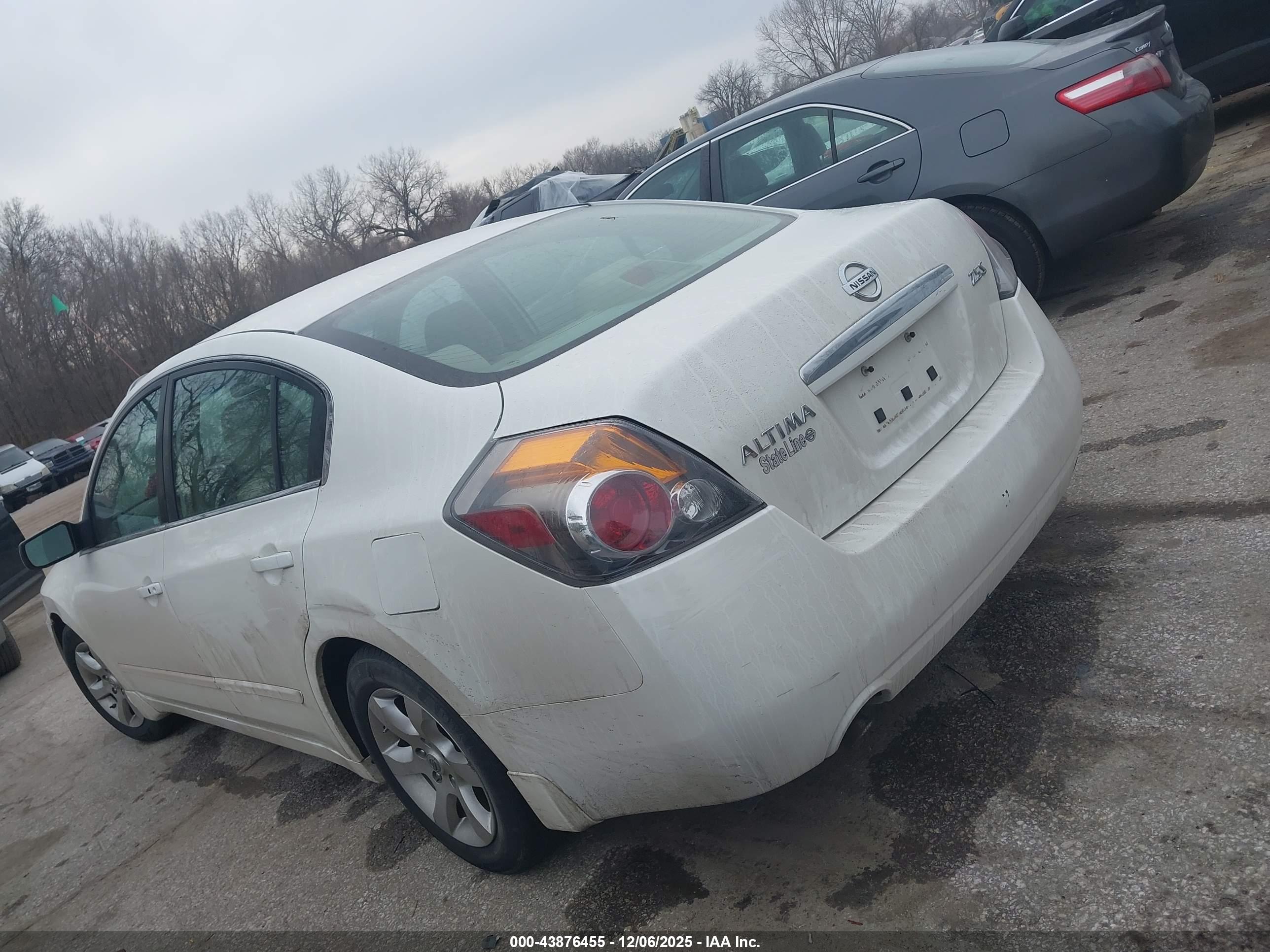 NISSAN ALTIMA image 3