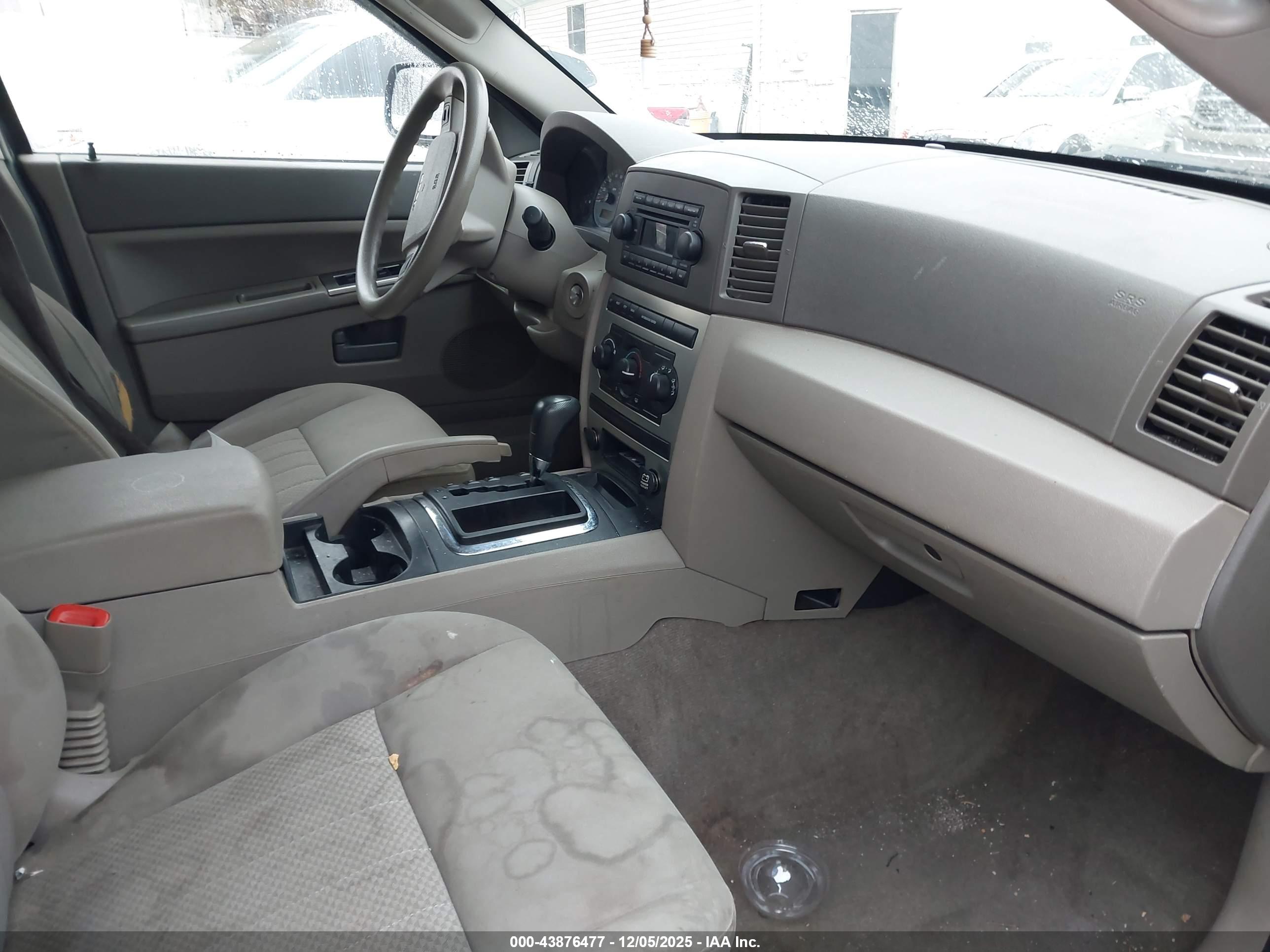 JEEP GRAND image 5