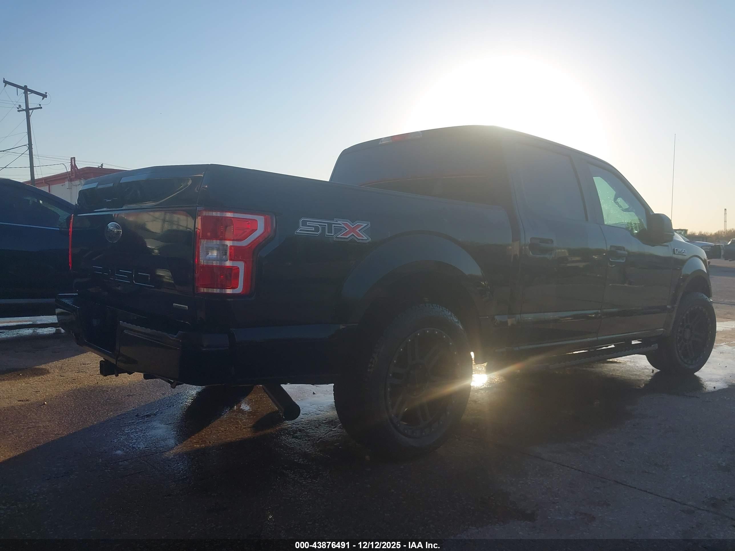 FORD F-150 image 4