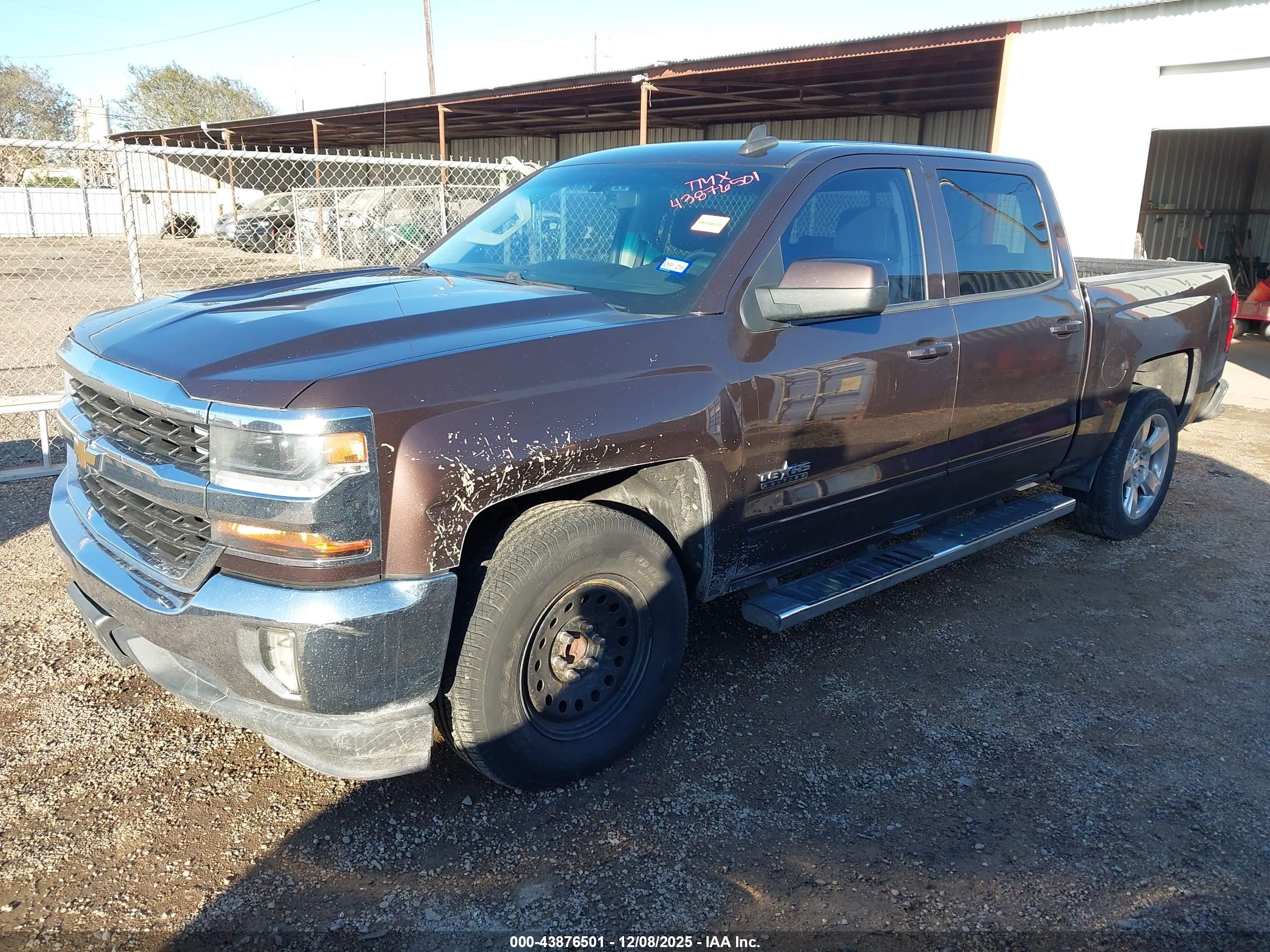 CHEVROLET SILVERADO image 2