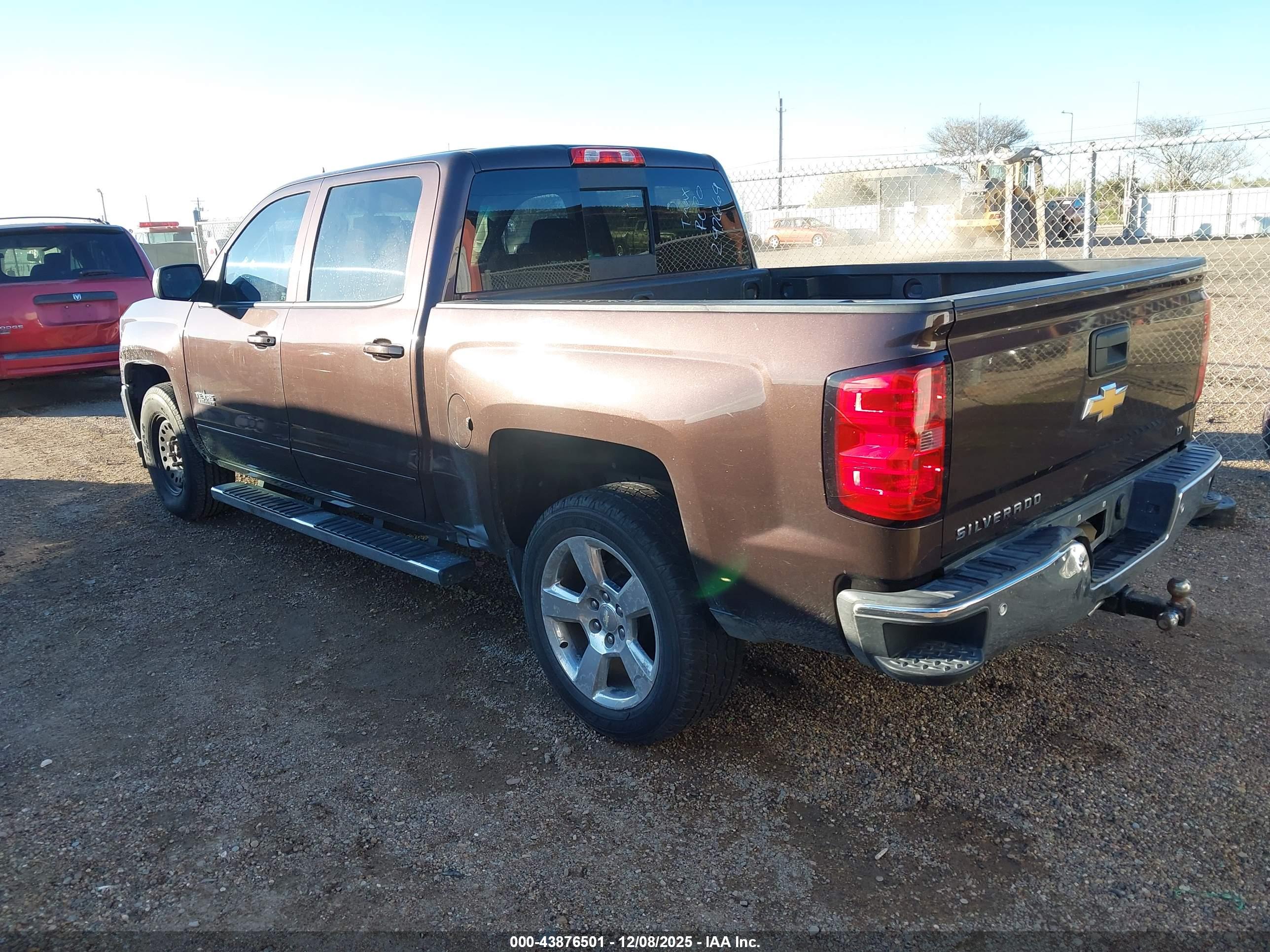 CHEVROLET SILVERADO image 3