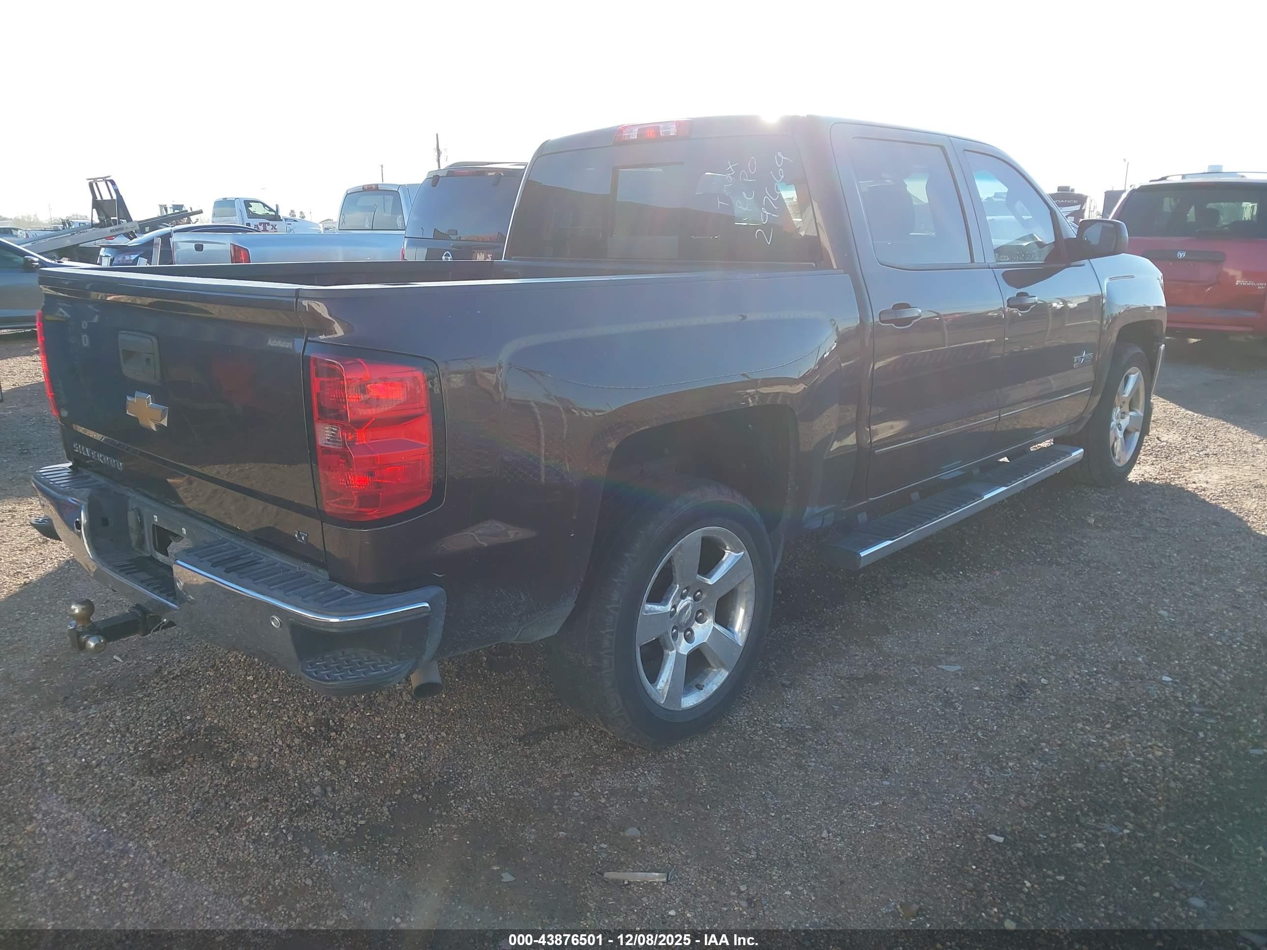CHEVROLET SILVERADO image 4