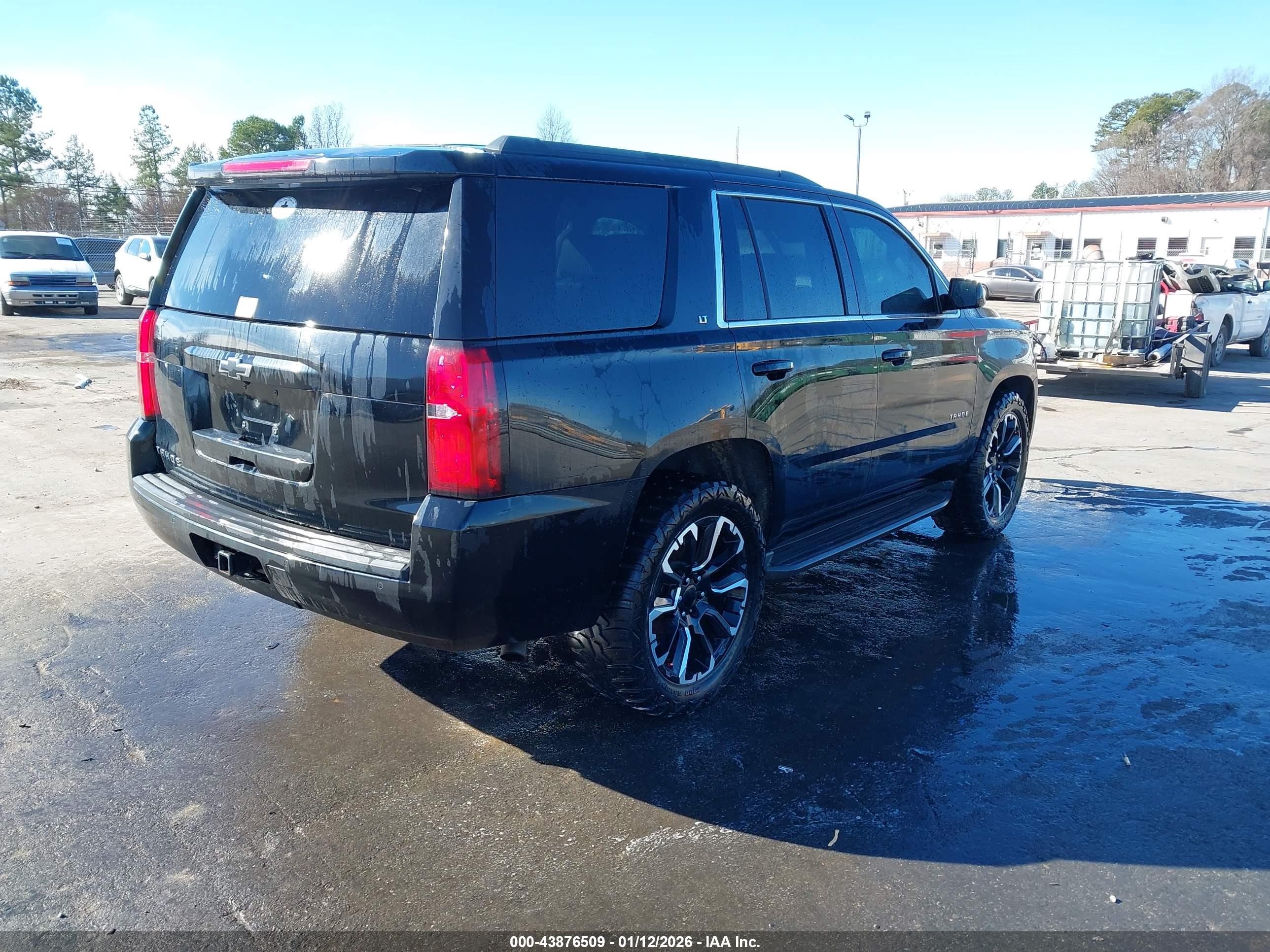 CHEVROLET TAHOE image 4