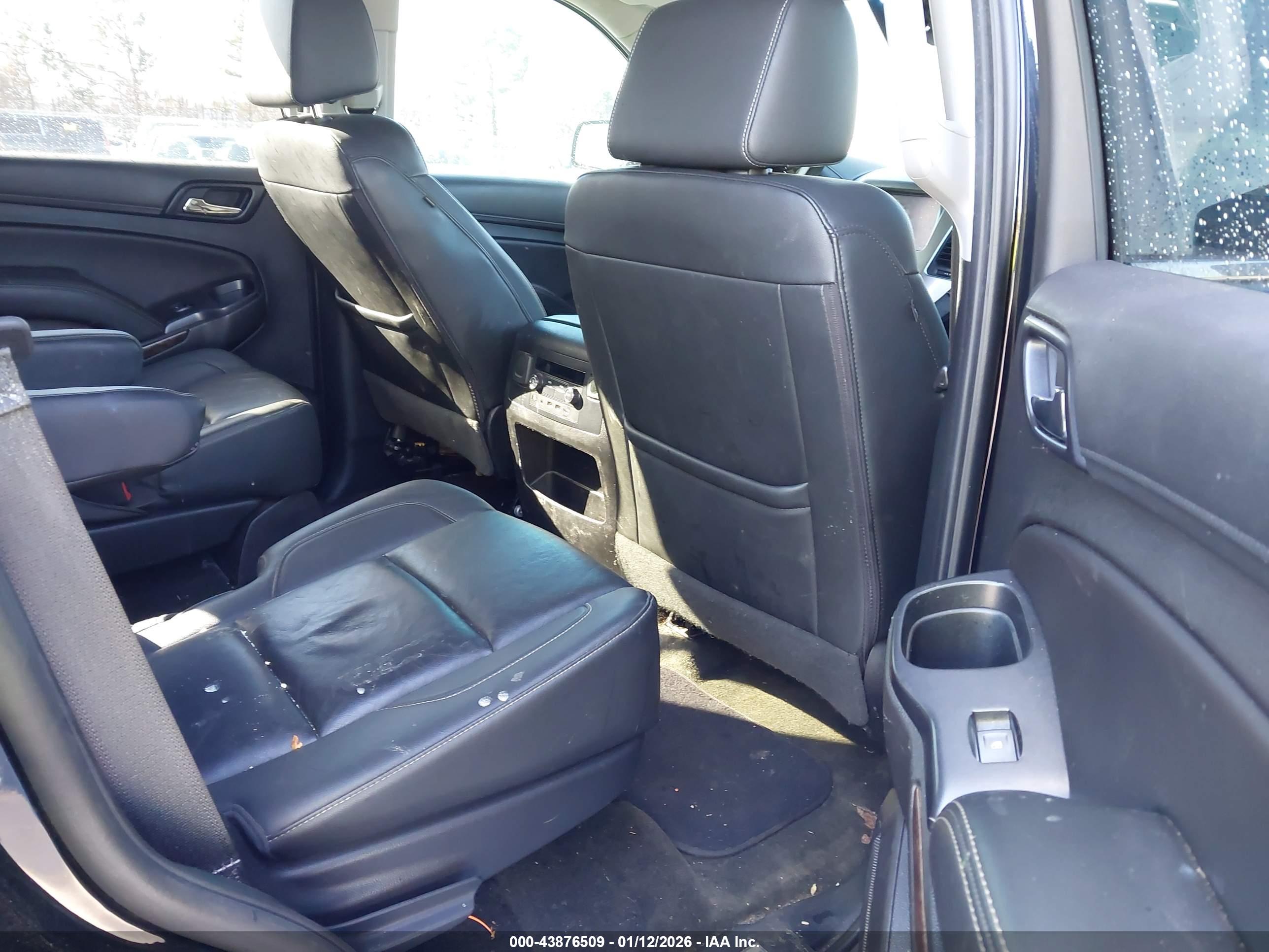 CHEVROLET TAHOE image 8