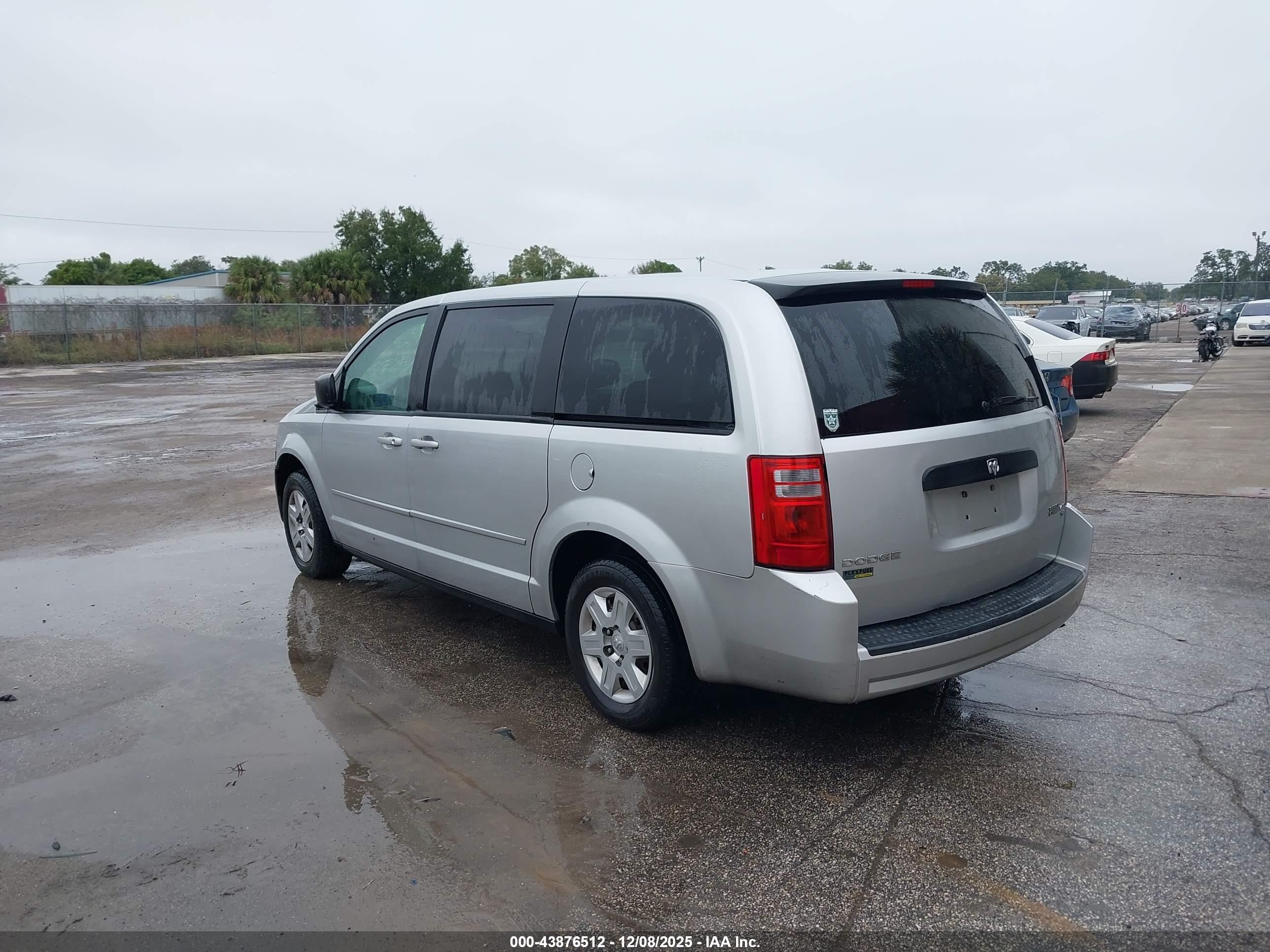 DODGE GRAND image 3