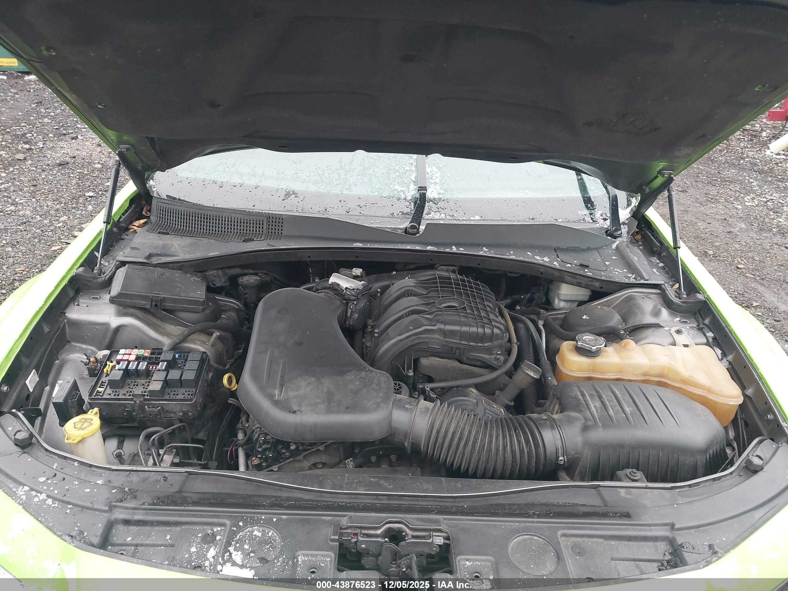 CHRYSLER 300 image 6
