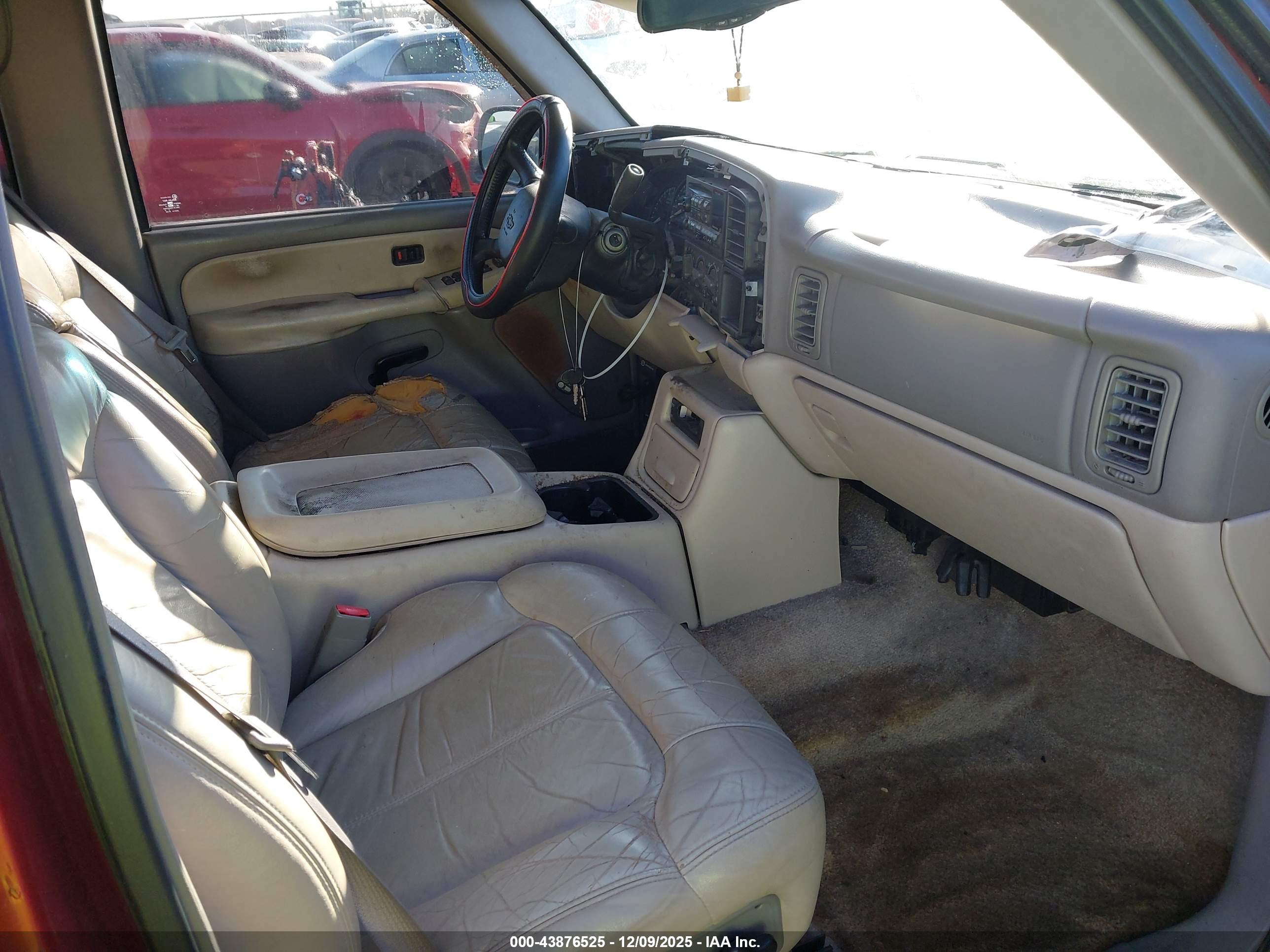CHEVROLET TAHOE image 5