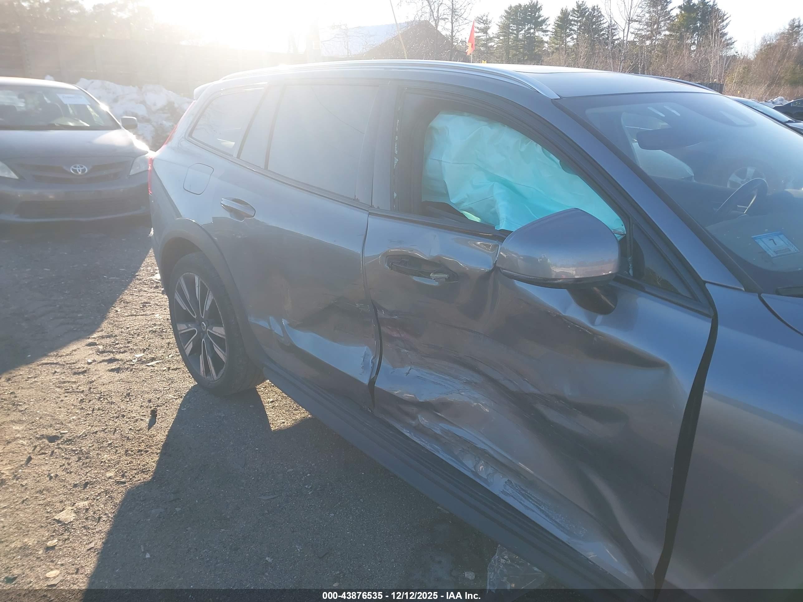 VOLVO V60 image 6