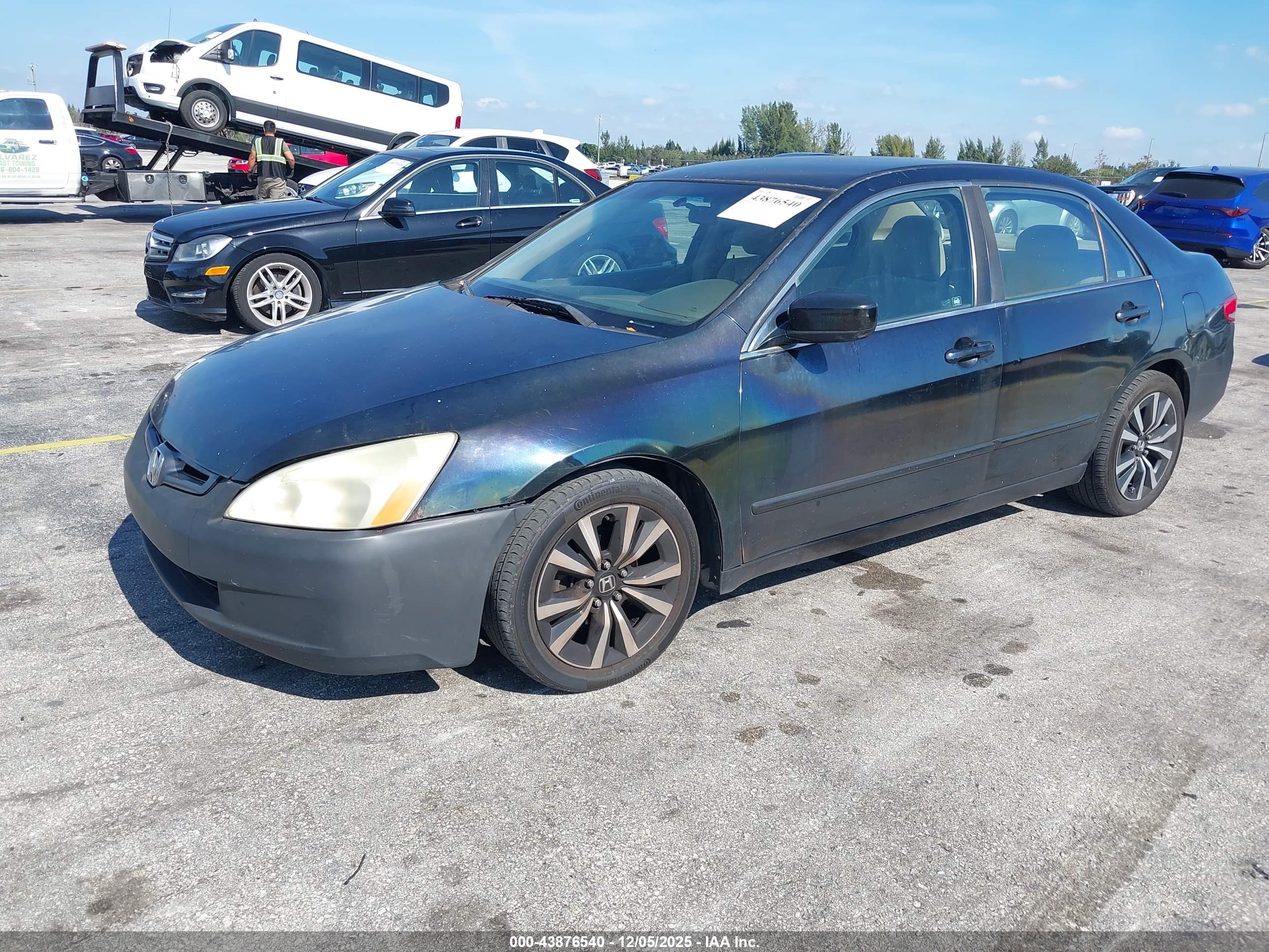 HONDA ACCORD image 2