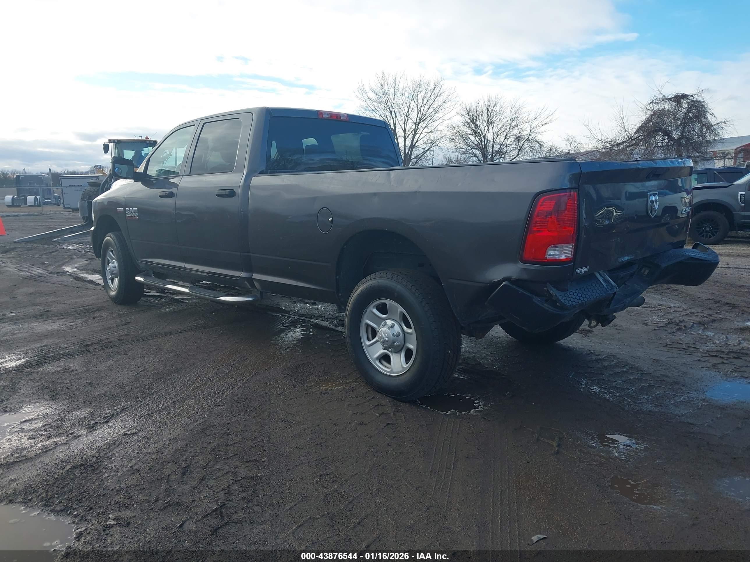 RAM 2500 image 3