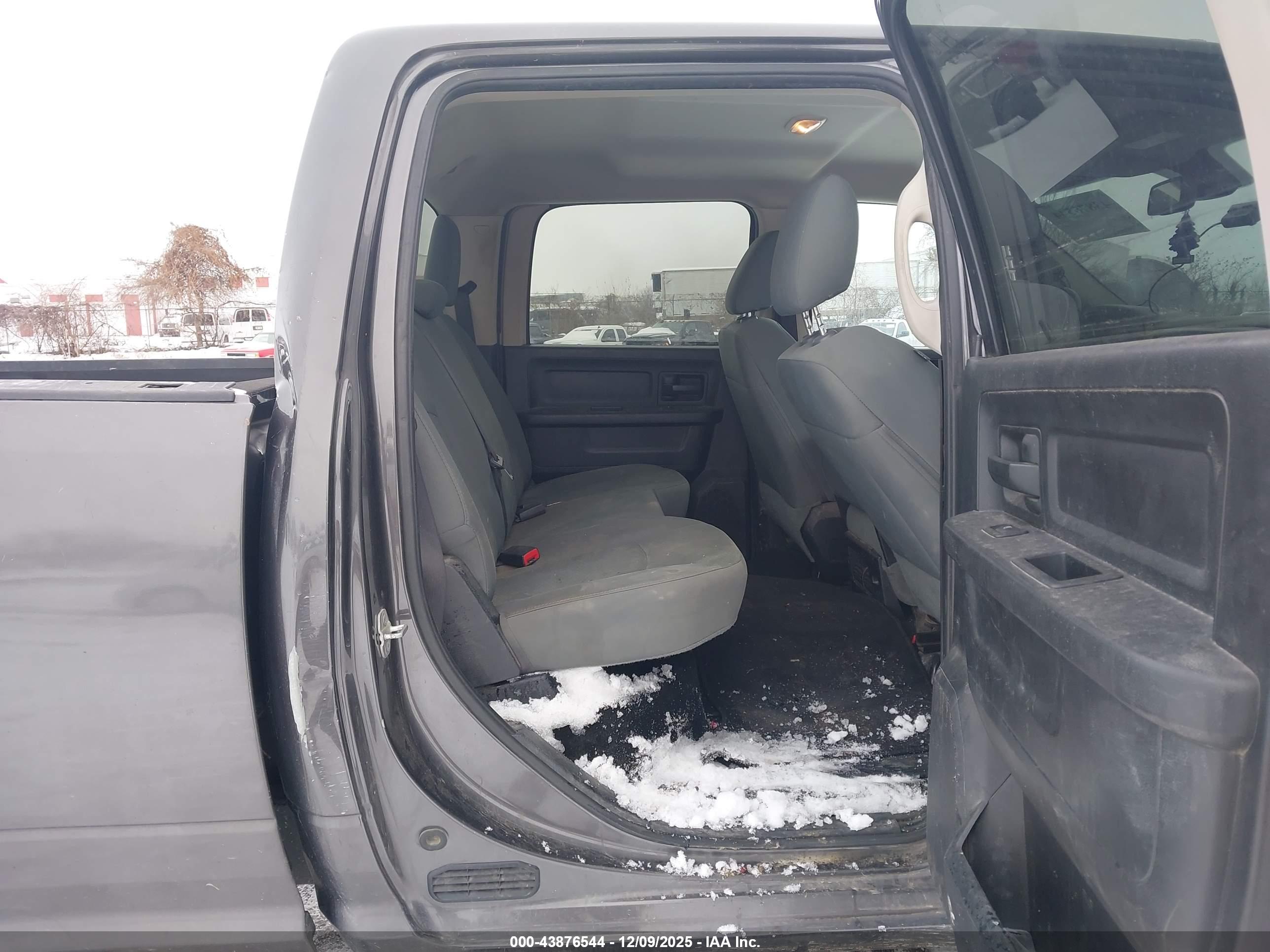 RAM 2500 image 8