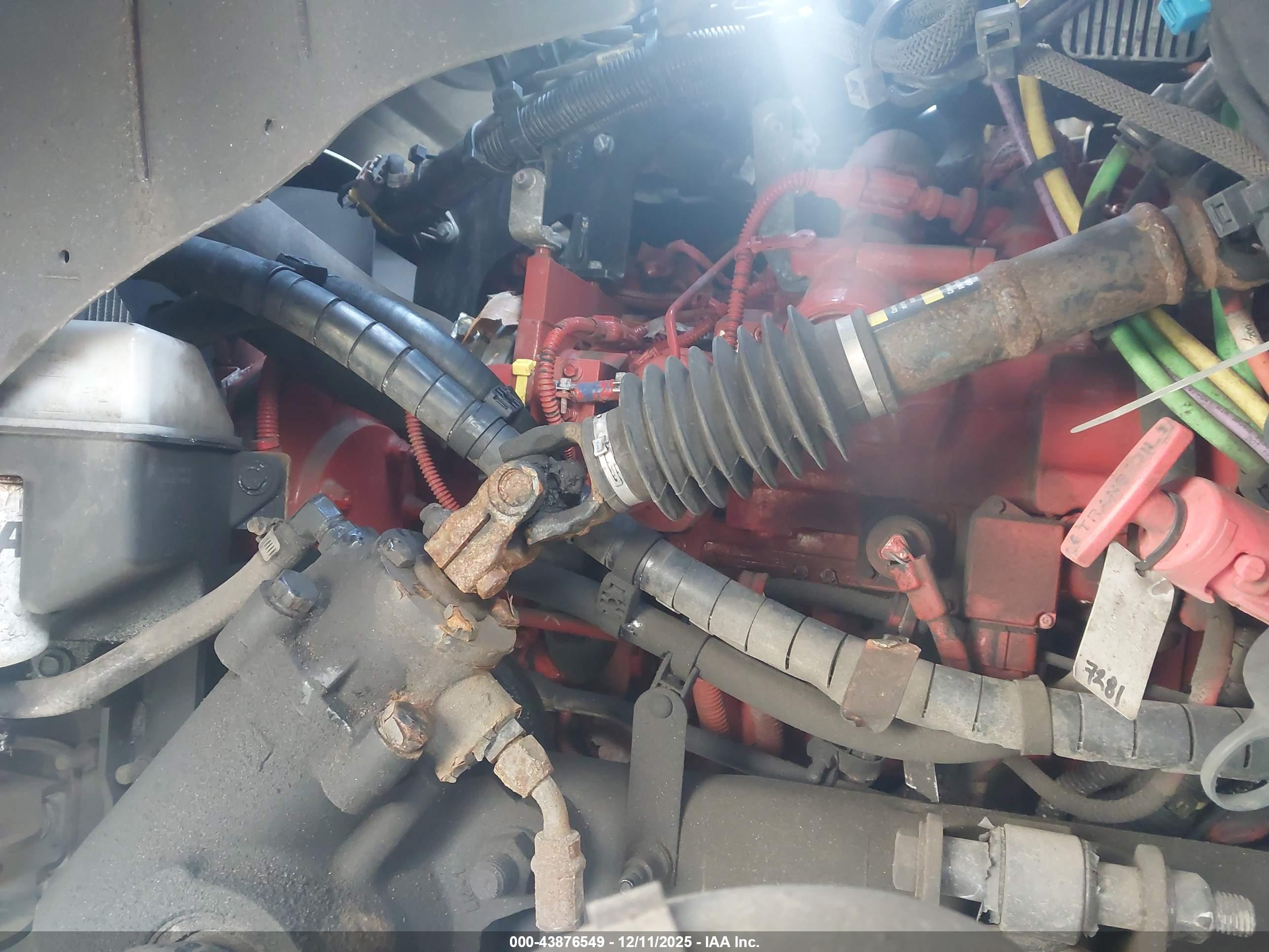 PETERBILT 536 image 10