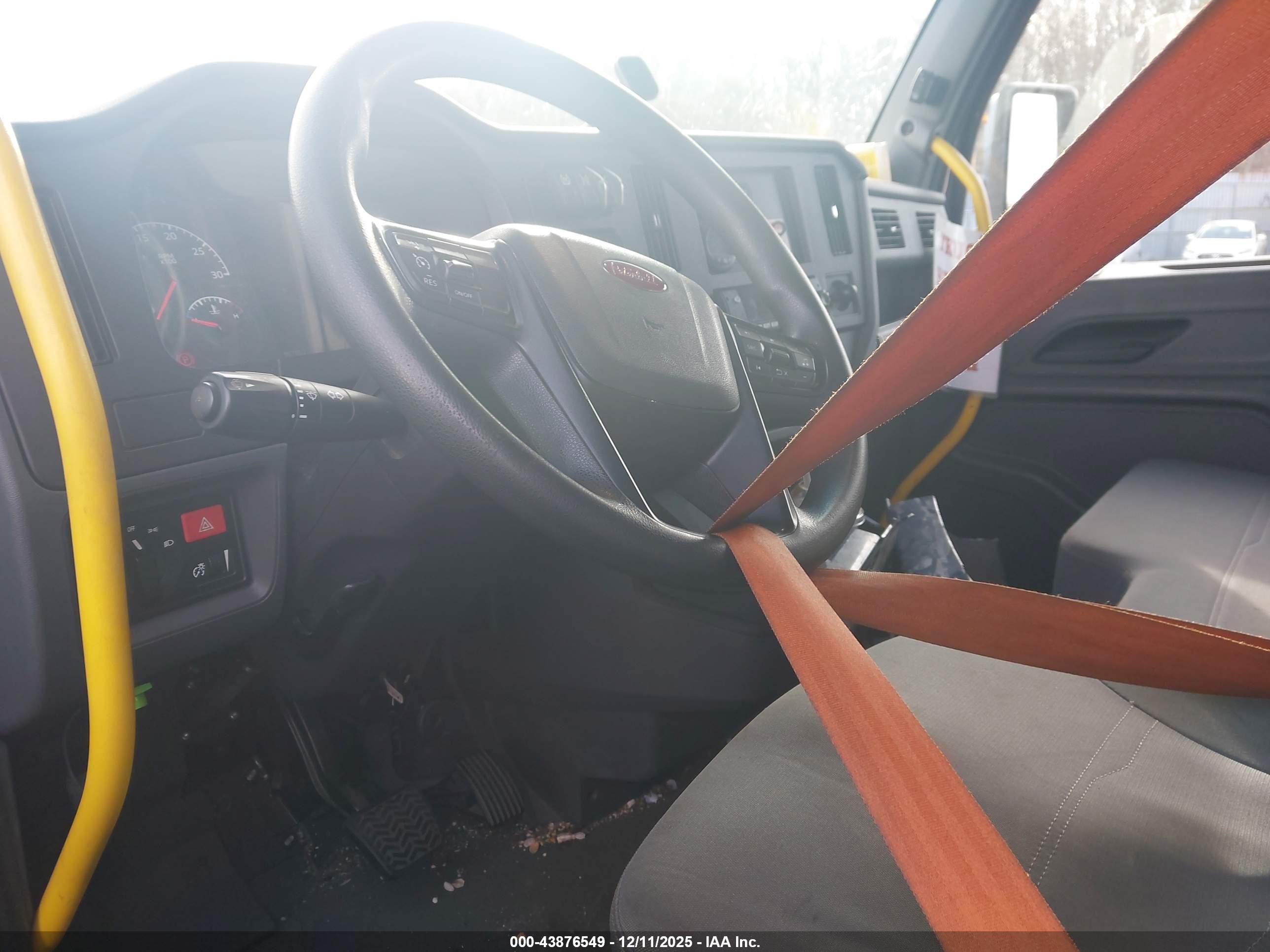 PETERBILT 536 image 8