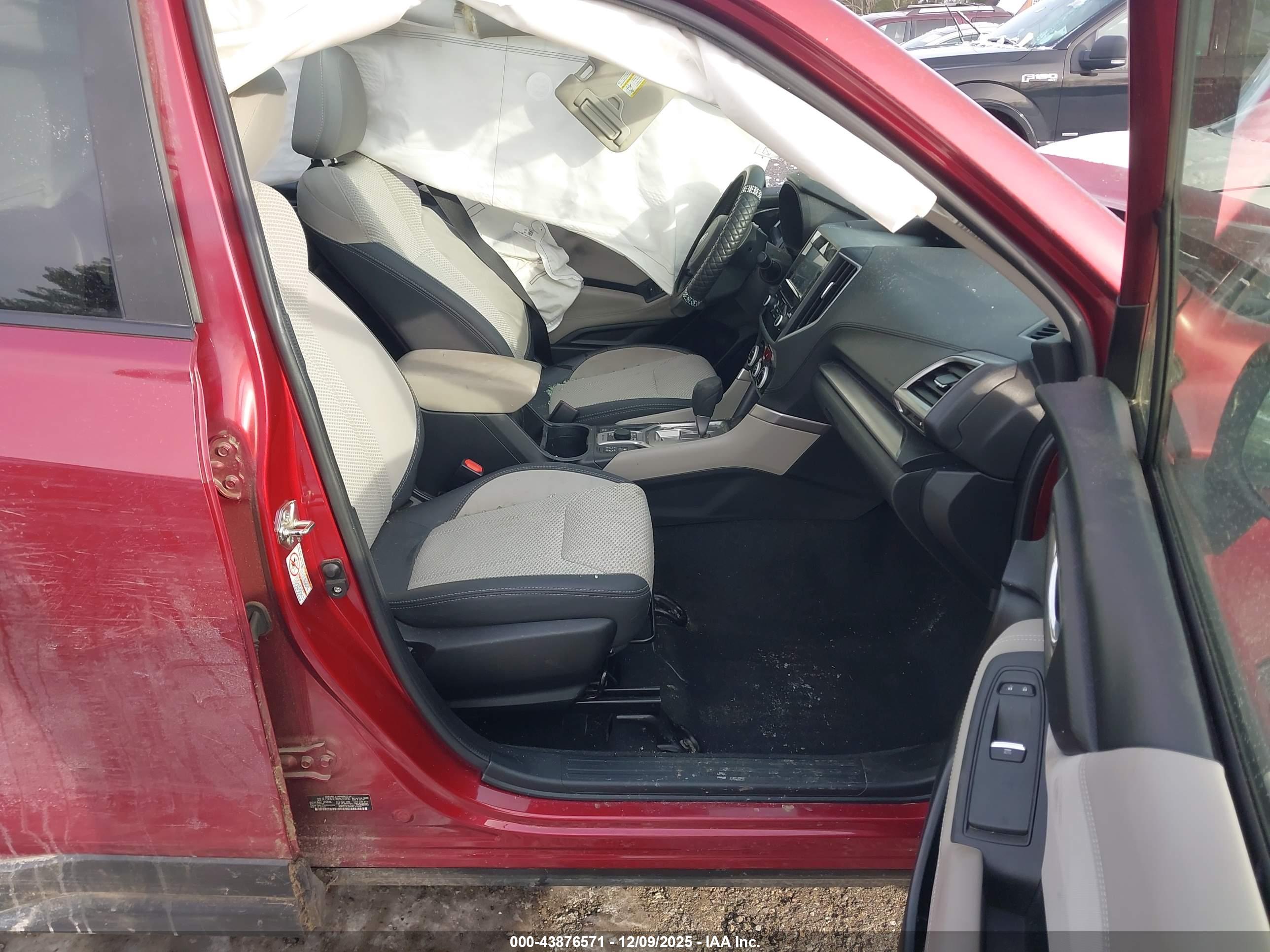 SUBARU FORESTER image 5