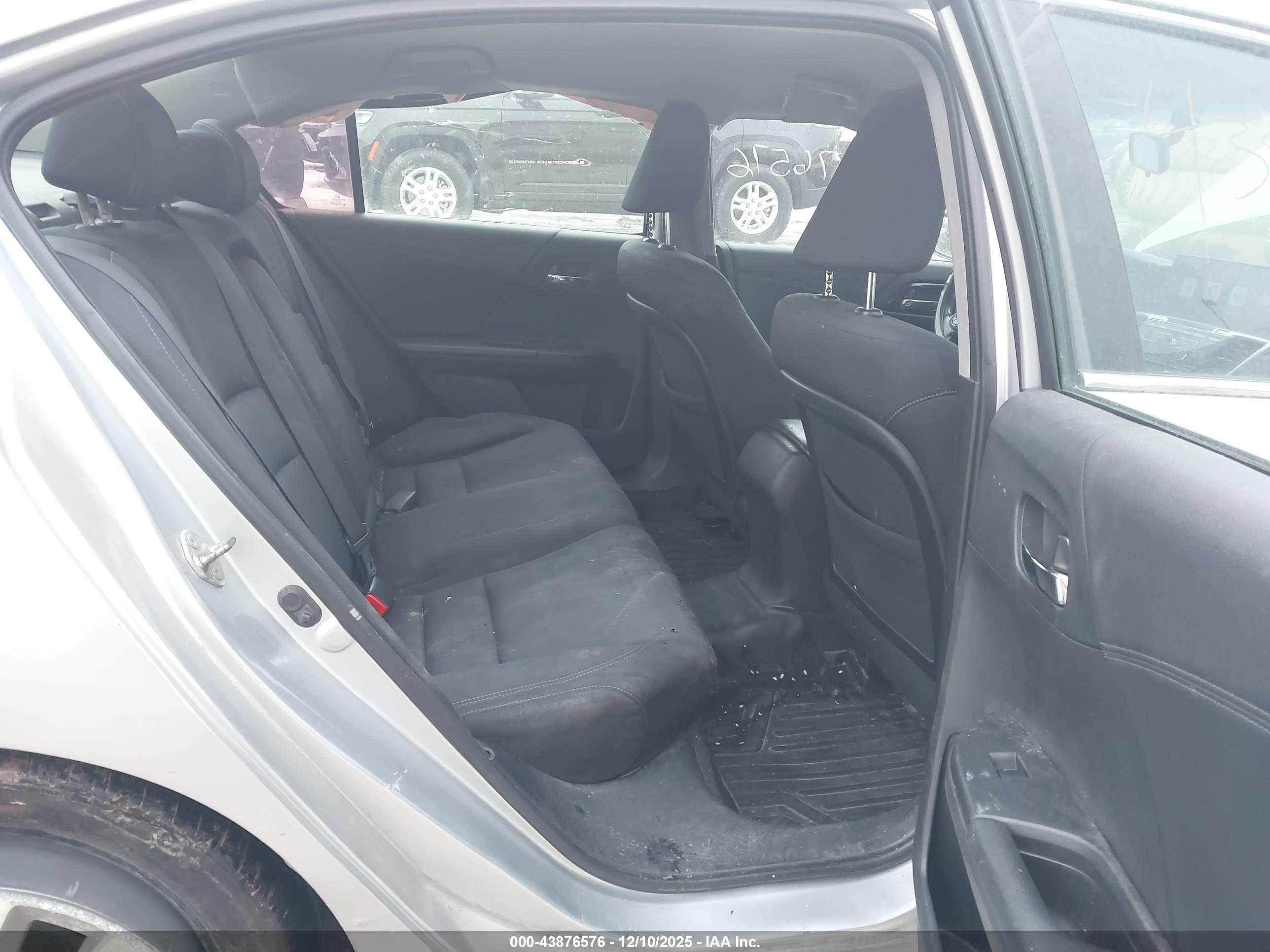 HONDA ACCORD image 8