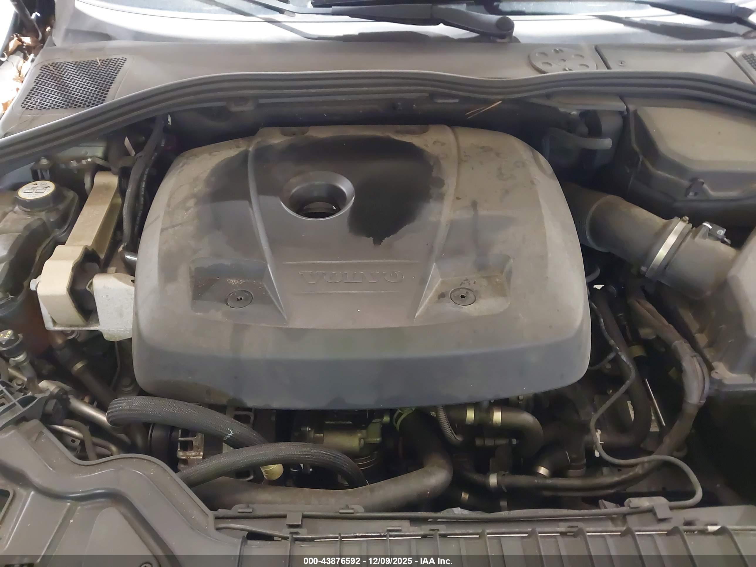 VOLVO S60 image 10